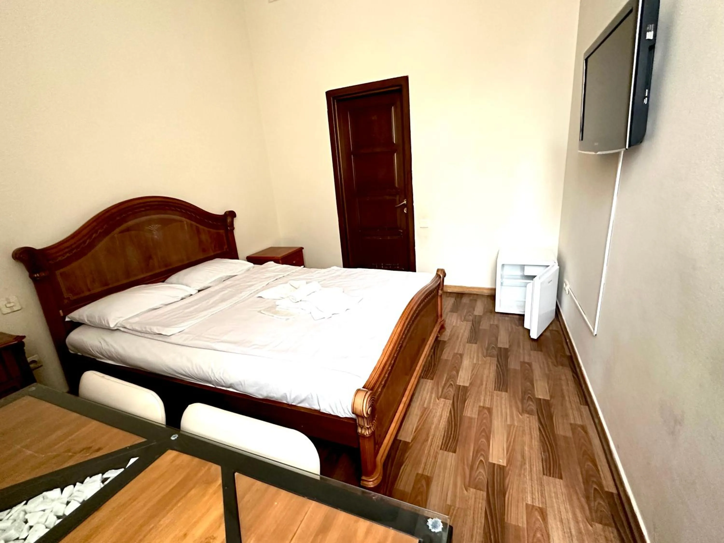 Bed in NEW BELLA HOTEL