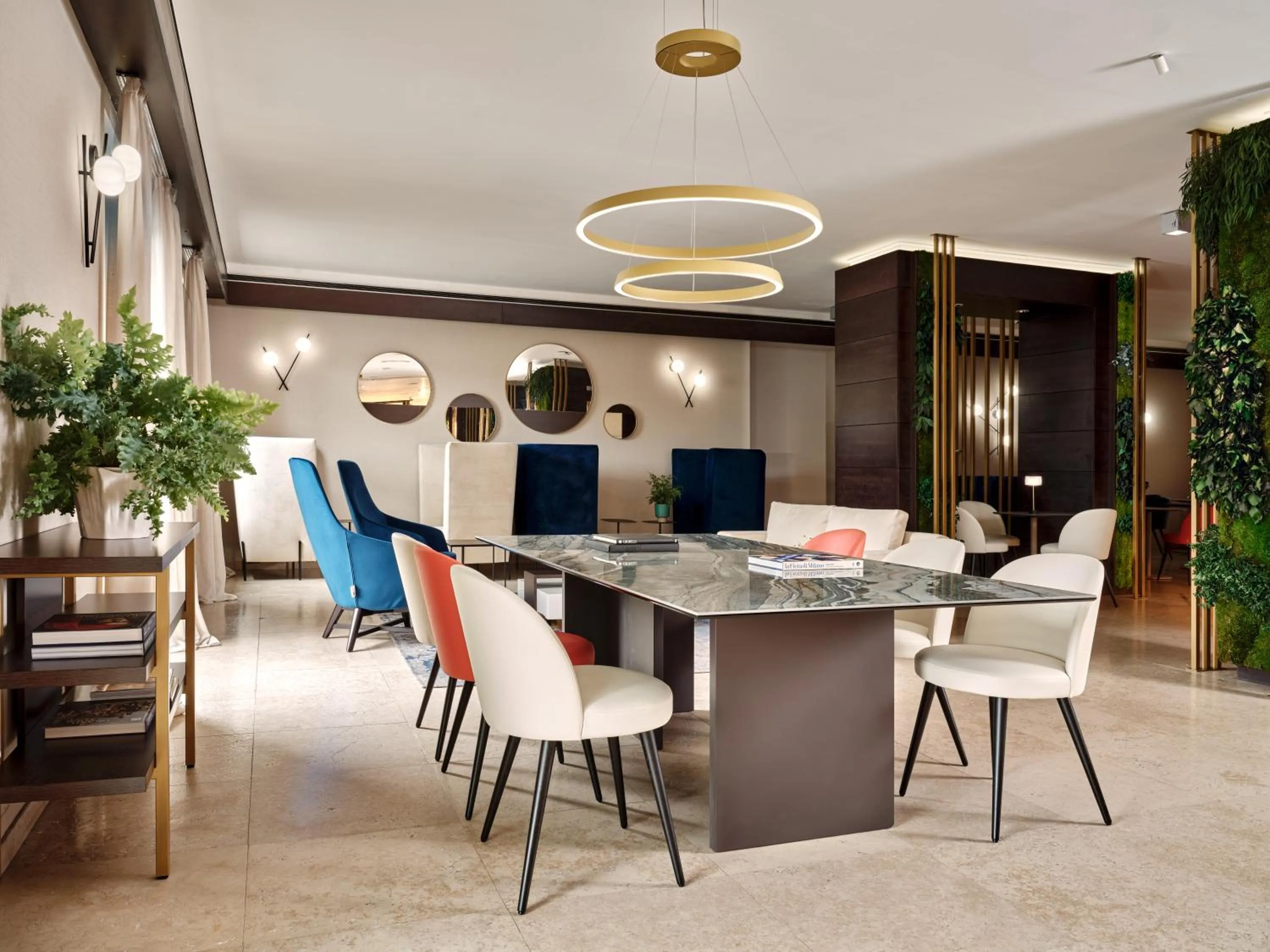 Lounge or bar in Crowne Plaza Milan - Malpensa Airport by IHG