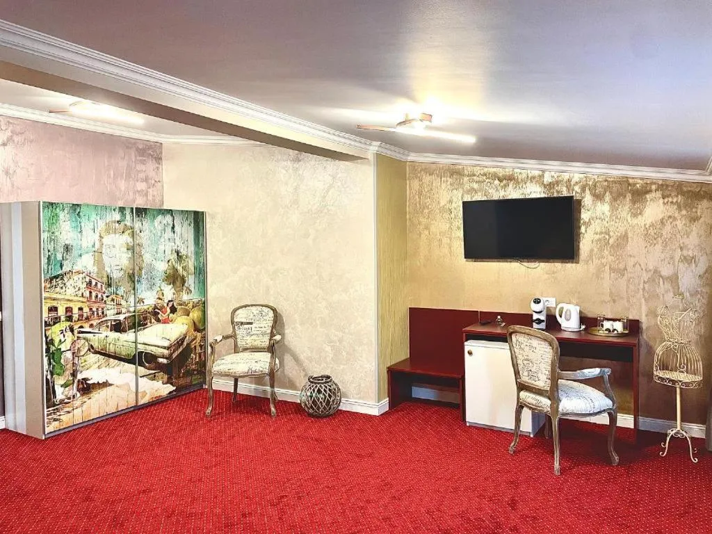 TV and multimedia in Hotel City Break