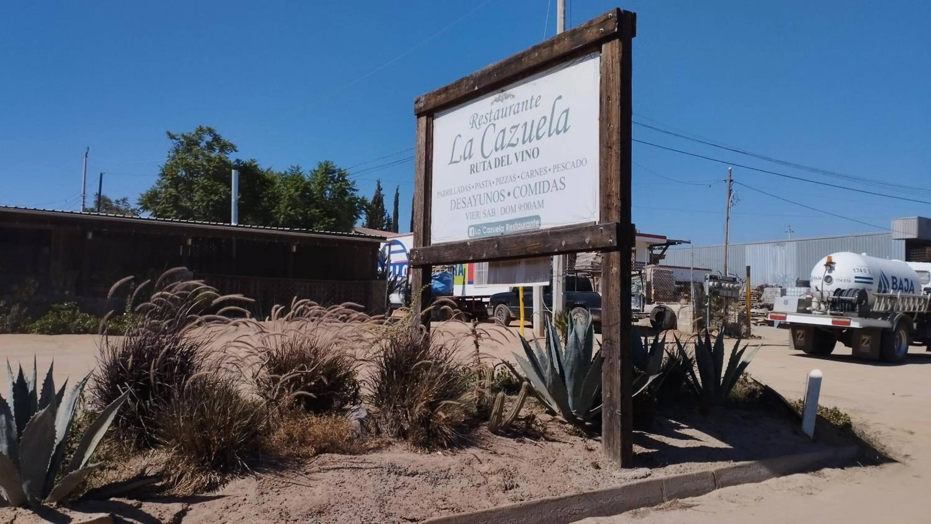 Text overlay in Villas La Morita Valle de Guadalupe