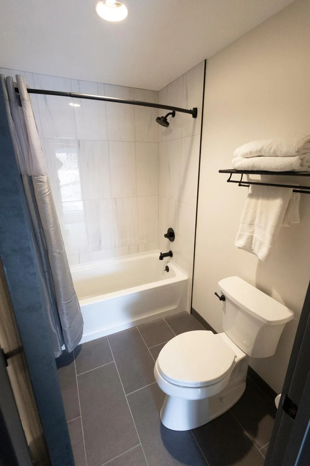 Shower in East Rock Inn