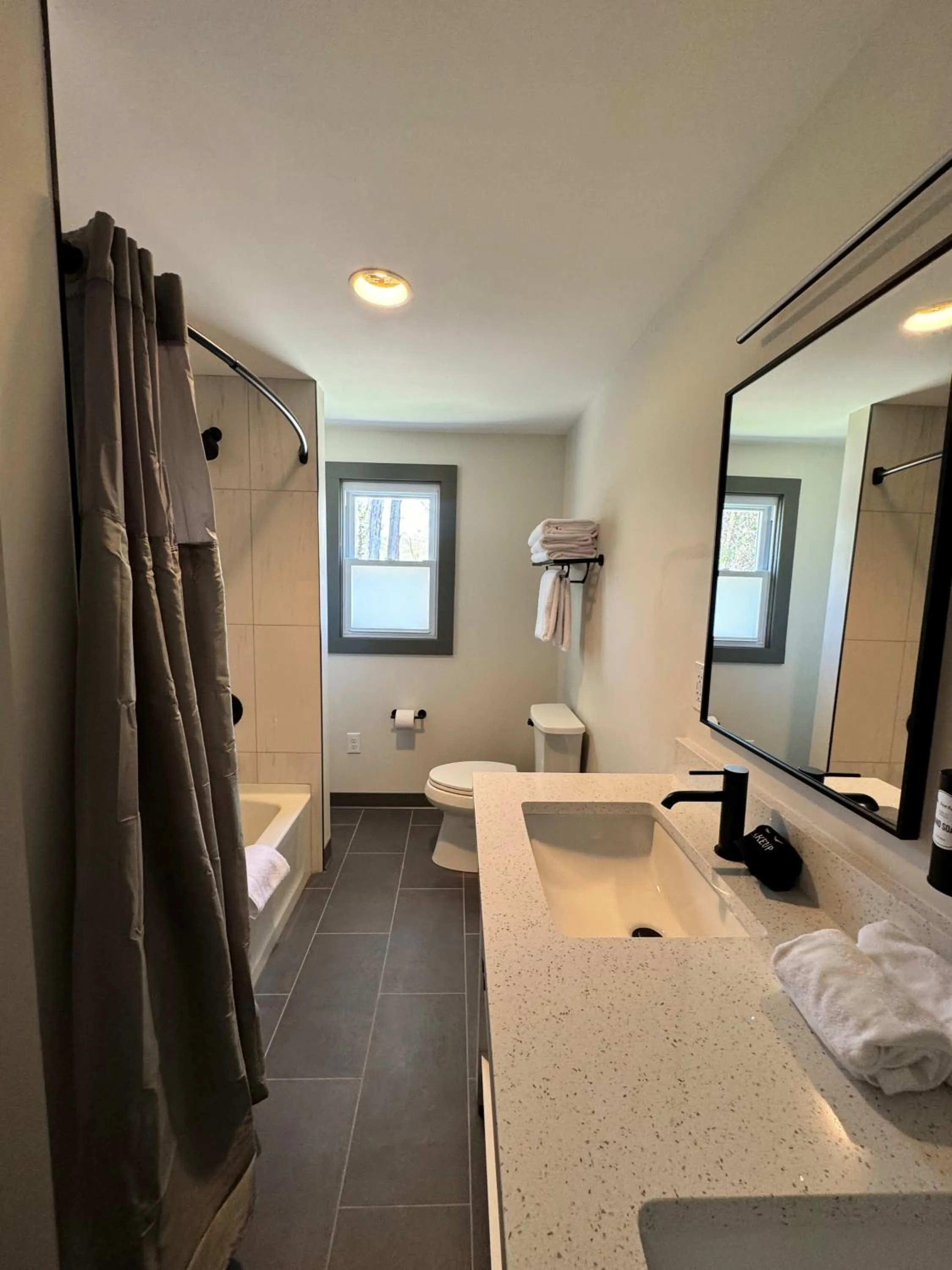 Shower in East Rock Inn