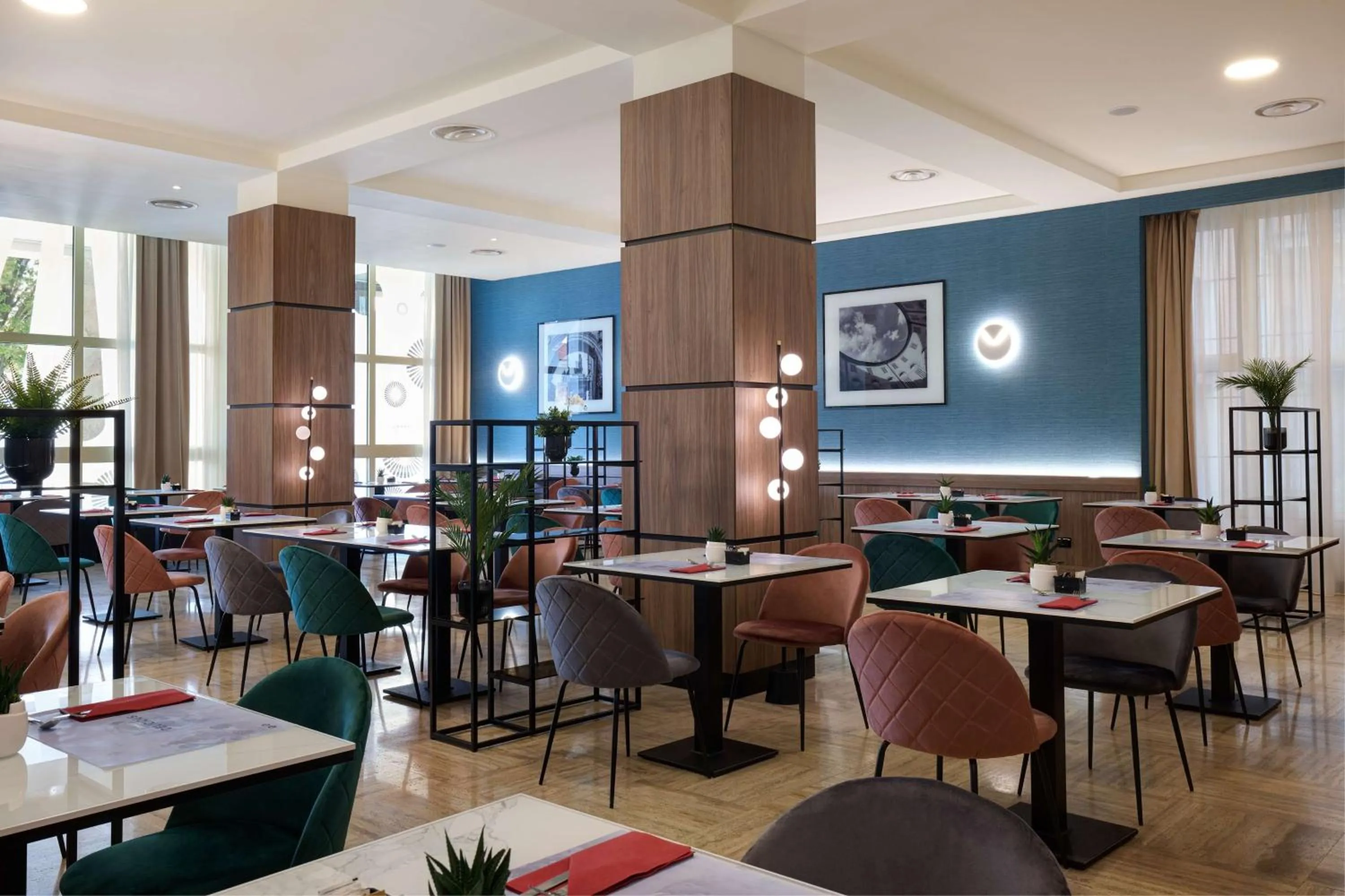 Restaurant/places to eat in Radisson Hotel Ferrara