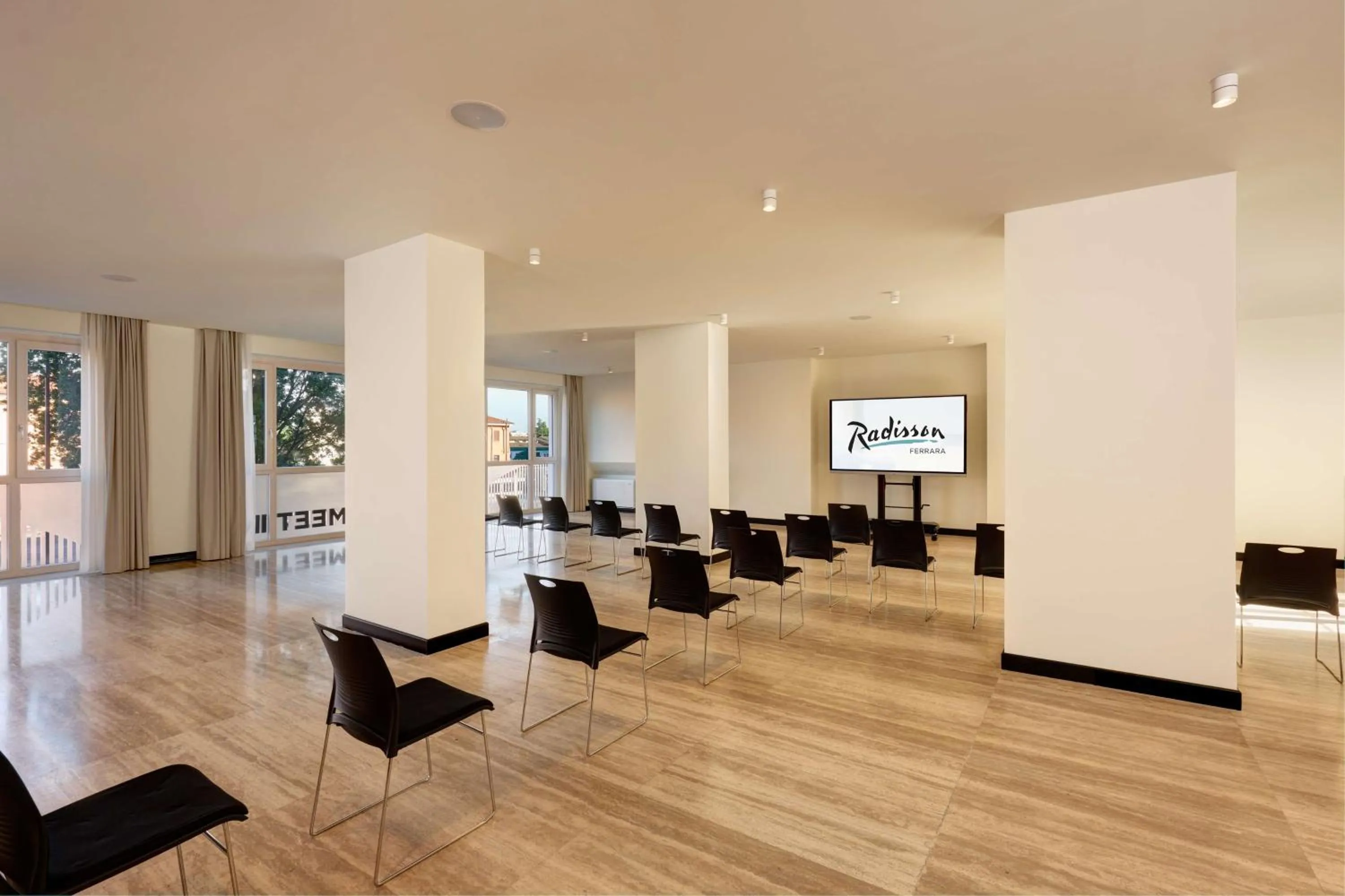 Meeting/conference room in Radisson Hotel Ferrara