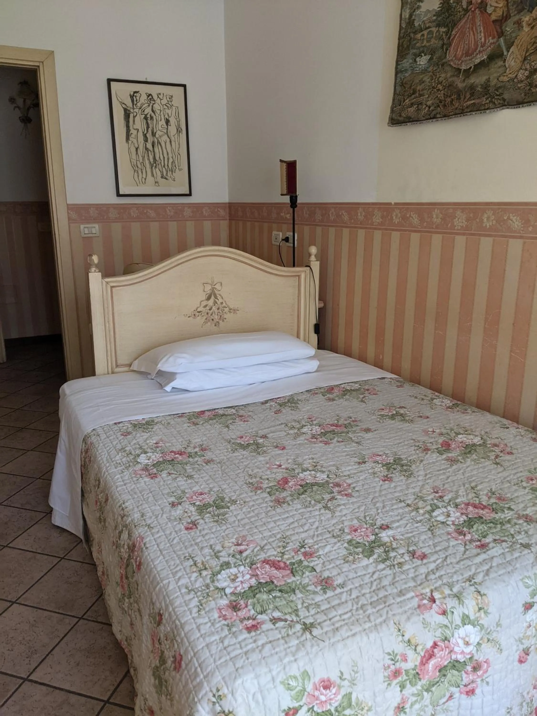 Bed in D'Elite Room & Breakfast