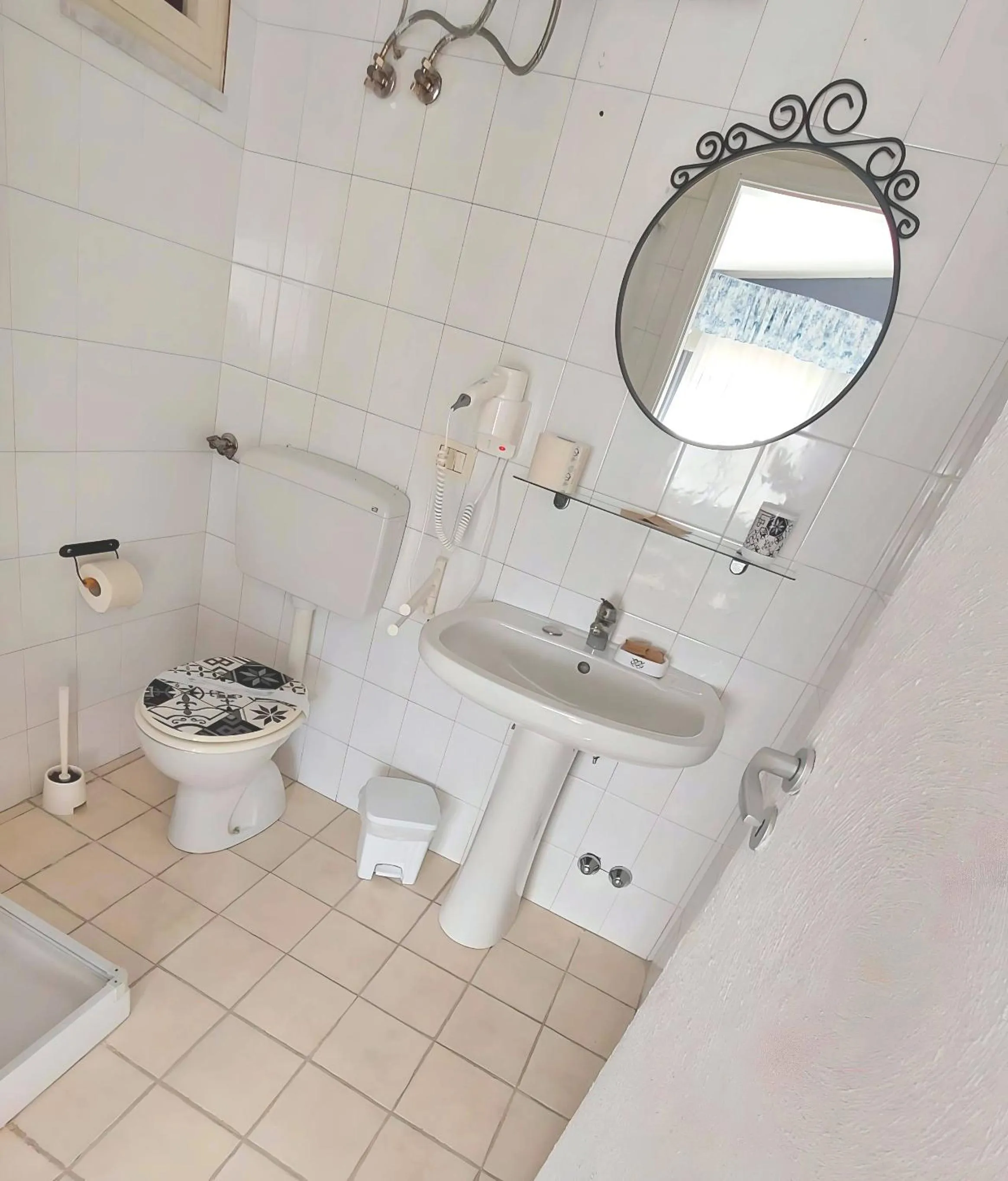 Shower in Villa Nadira