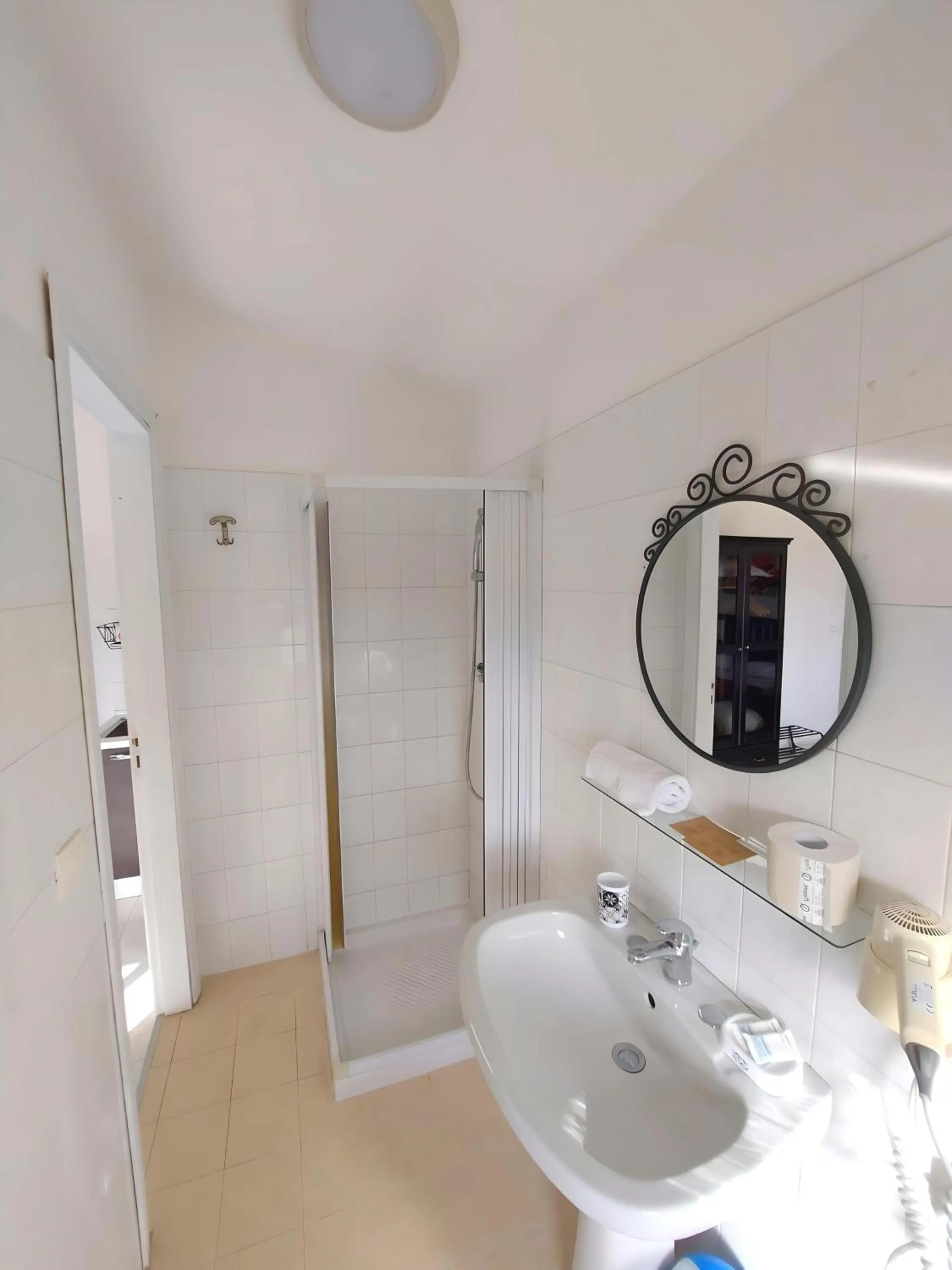 Shower in Villa Nadira