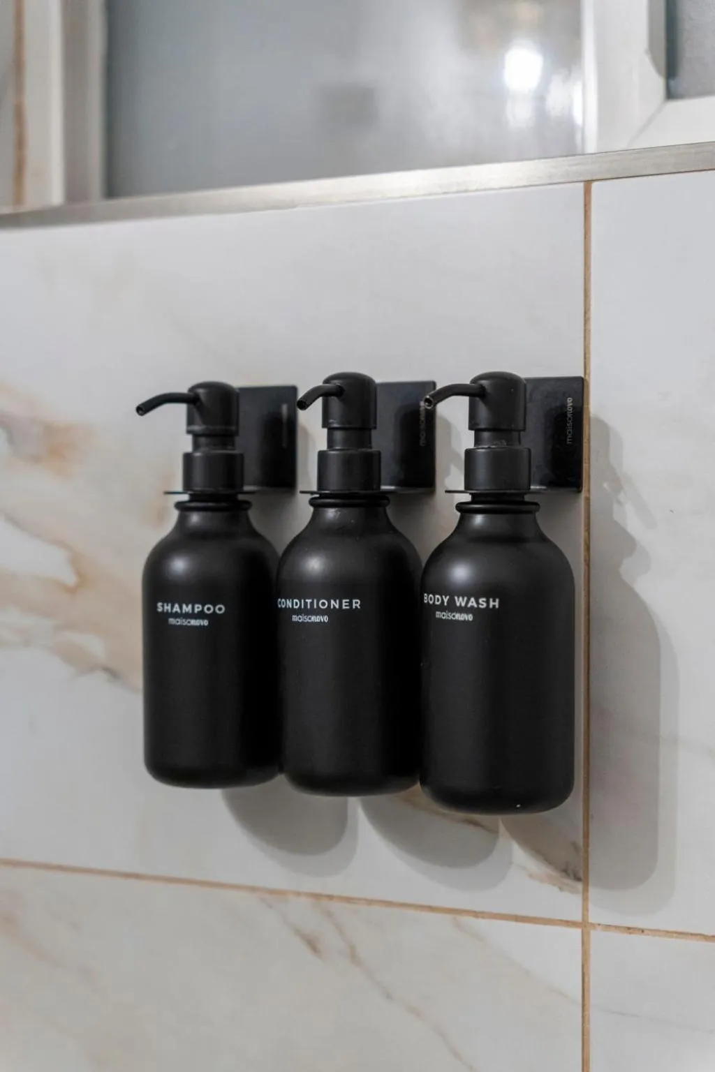 Stunning Little Havana Suites Close to airport, Calle Ocho, Brickell, Wynwood and the Beaches - Free Parking