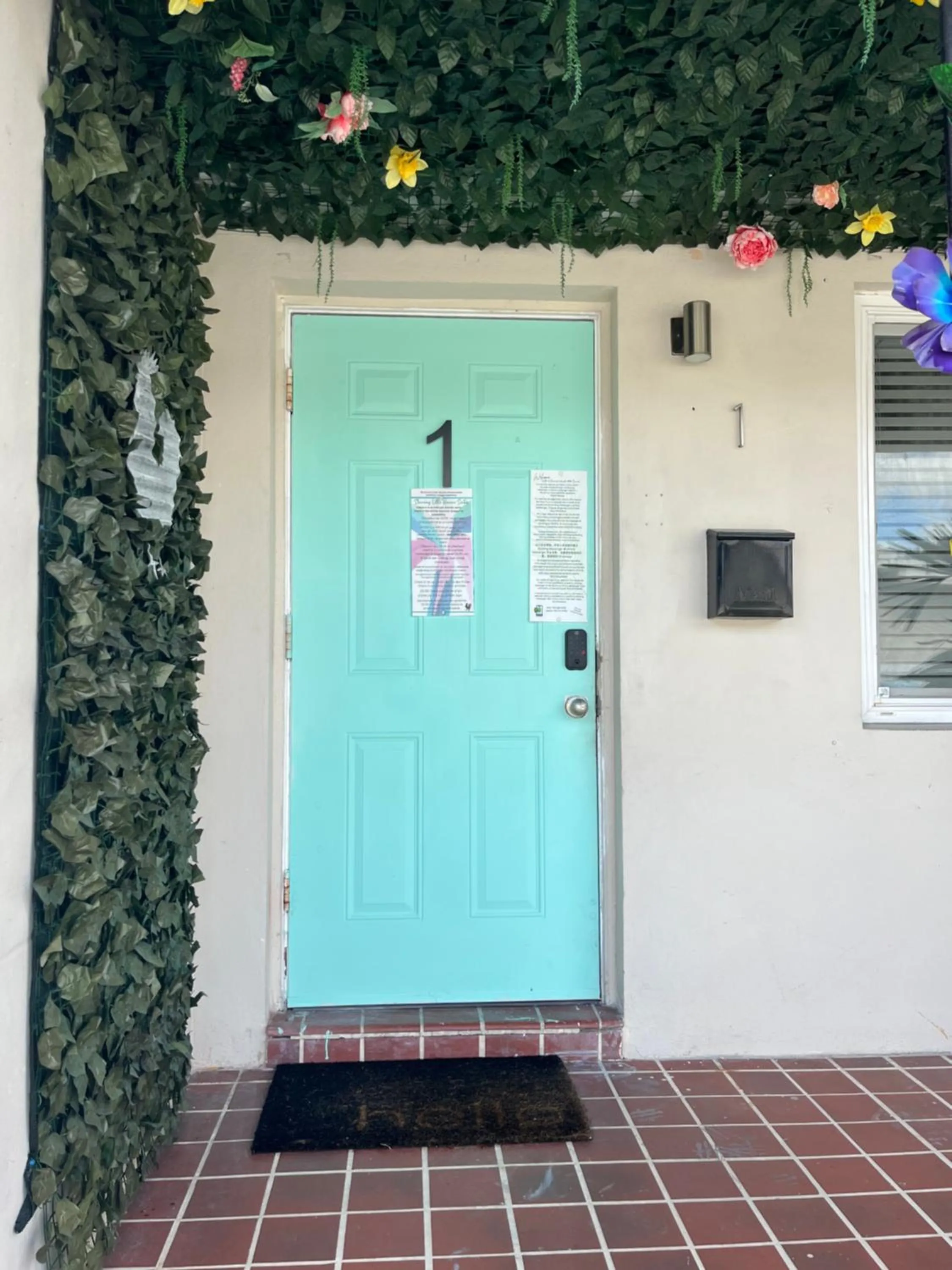 Stunning Little Havana Suites Close to airport, Calle Ocho, Brickell, Wynwood and the Beaches - Free Parking