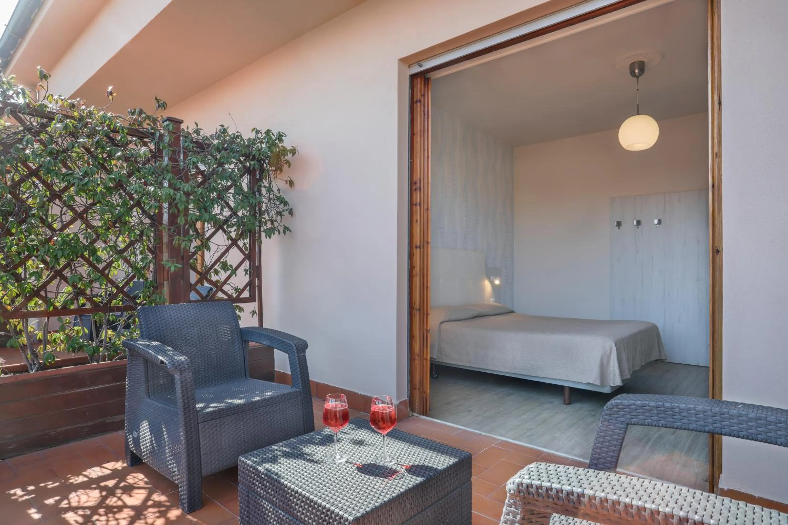 Solarium, Bed in Hotel Lupori