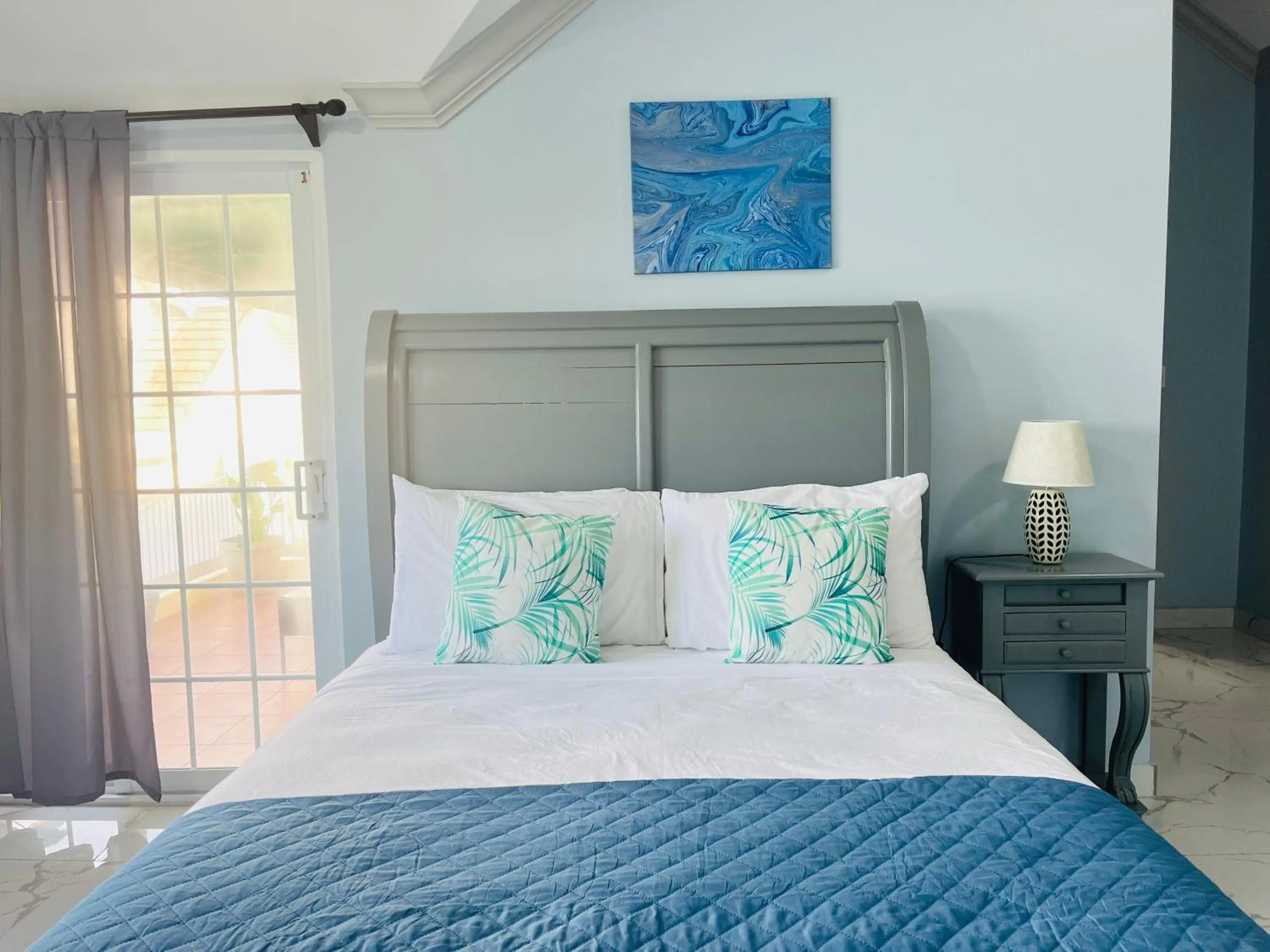 Bedroom, Bed in Luxury Apartments and Rooms,The Lagoons