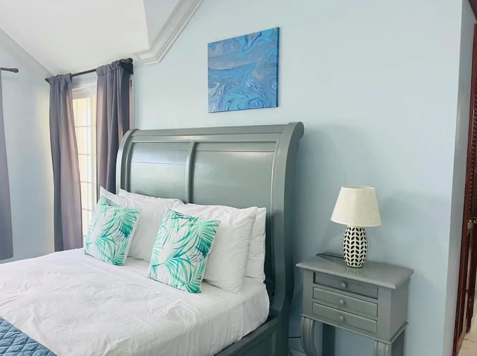 Bed in Luxury Apartments and Rooms,The Lagoons