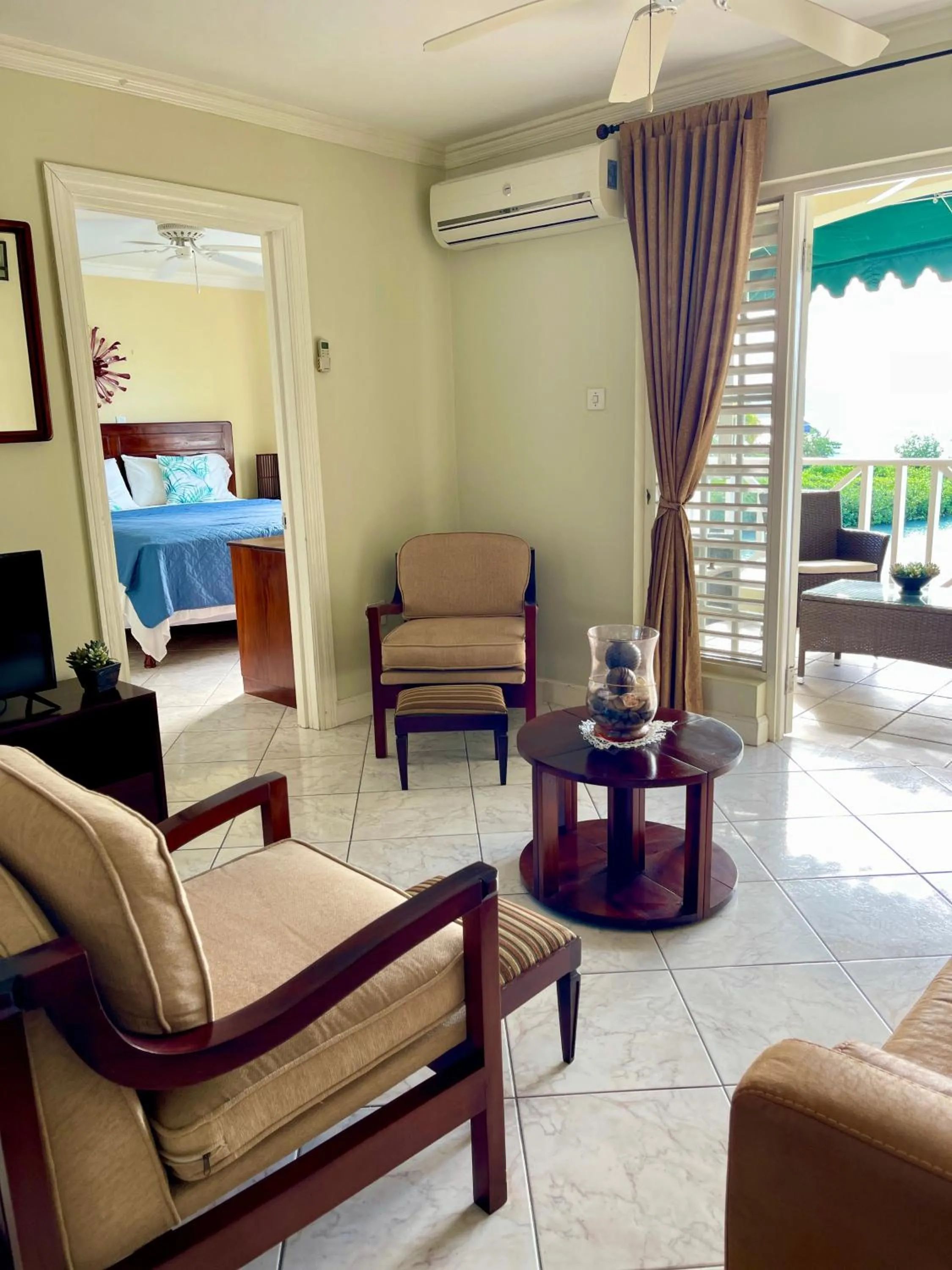 Bed in Luxury Apartments and Rooms,The Lagoons