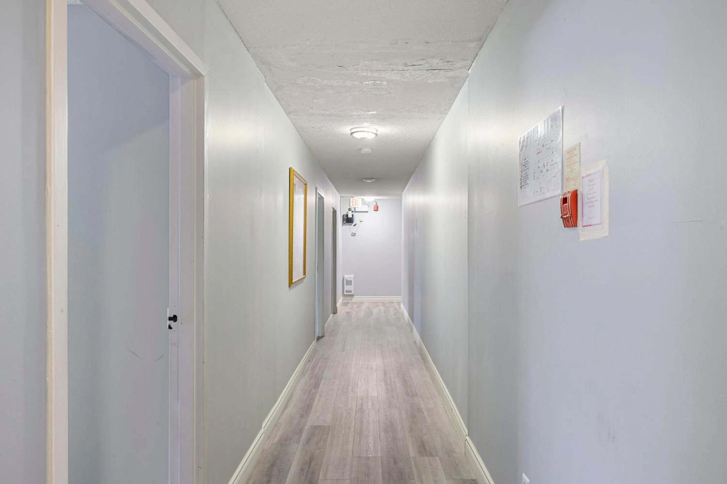 Property building in Lakeside Inn