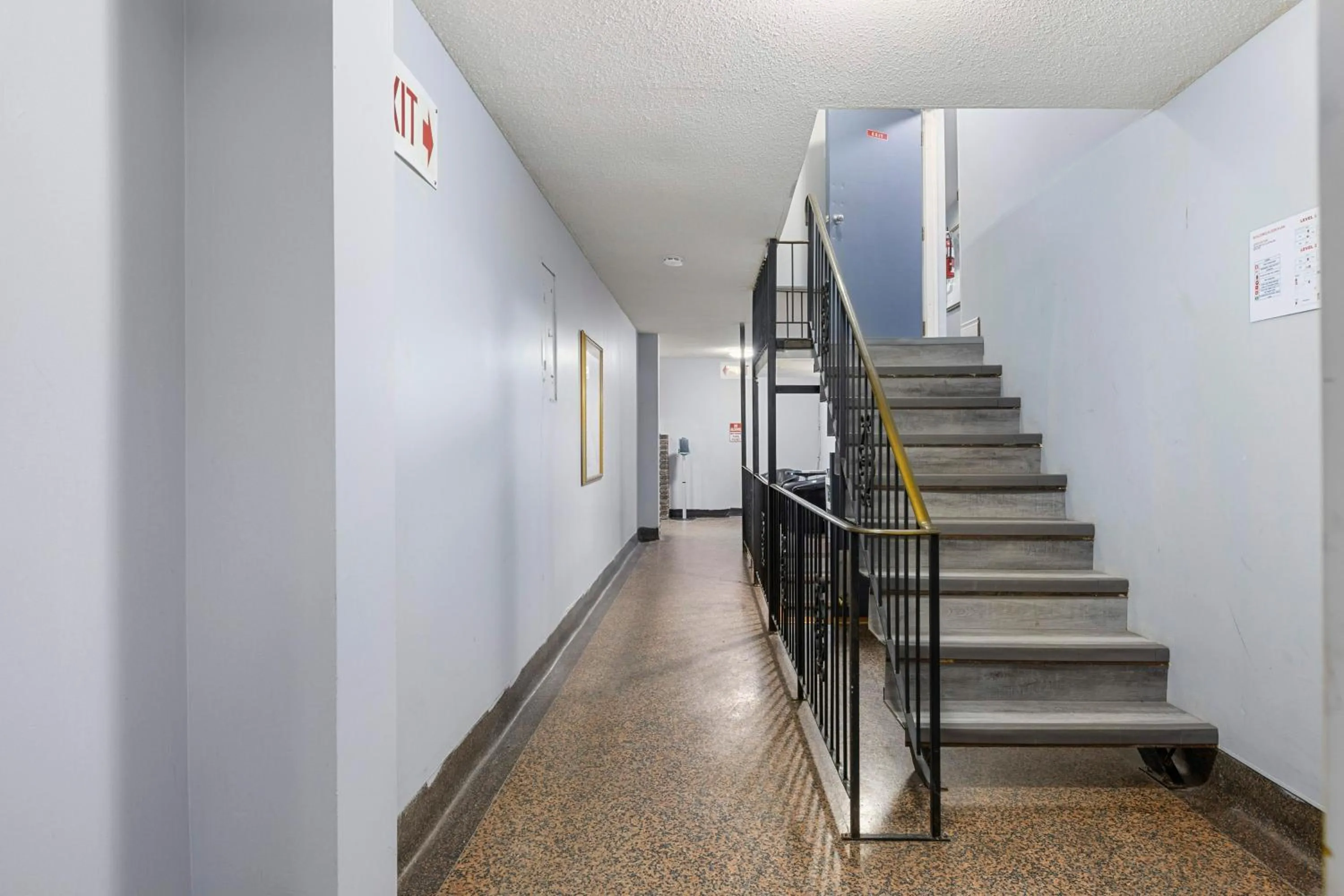 Property building in Lakeside Inn