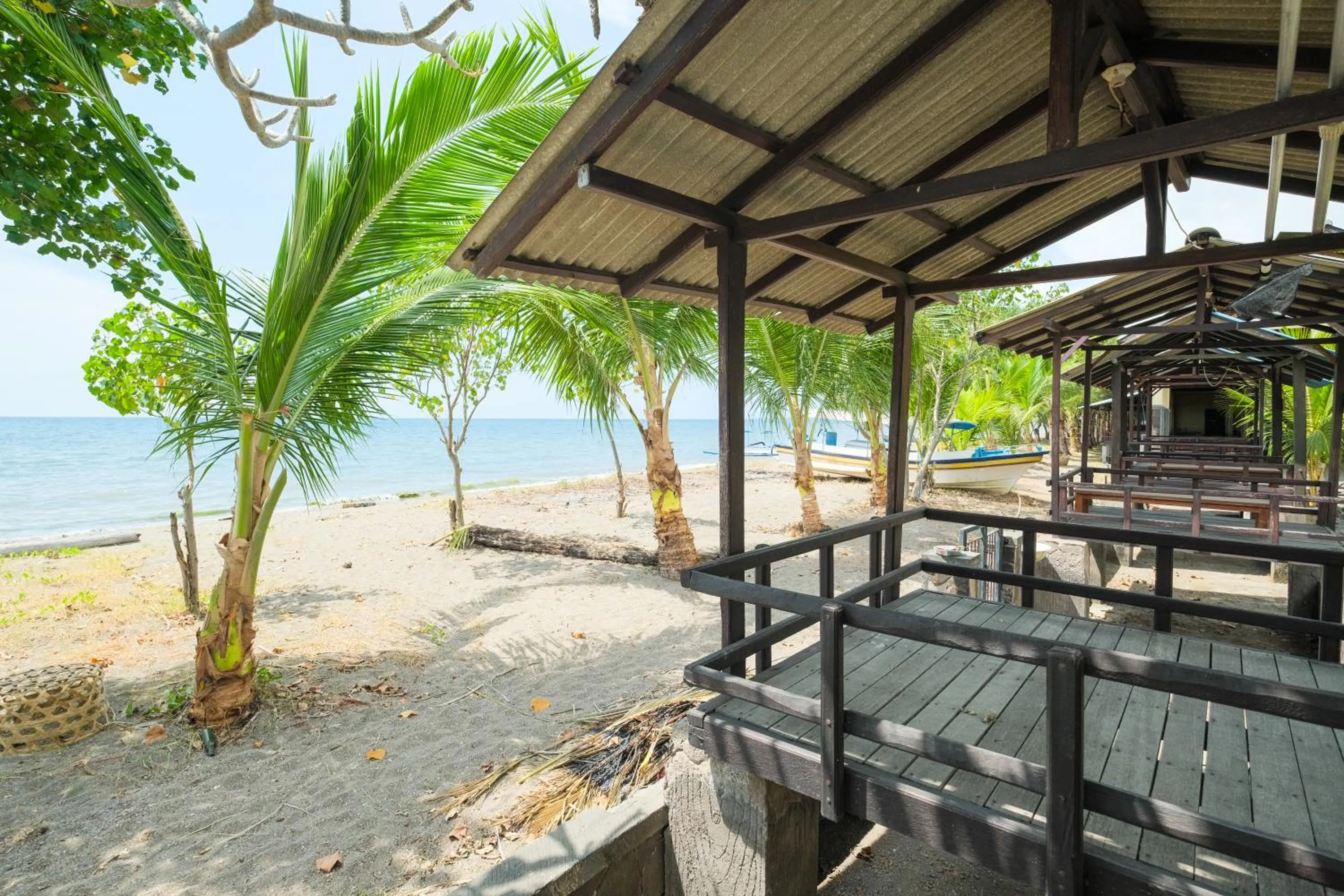 Area and facilities in RedDoorz at Tanjung Alam Hotel Lovina