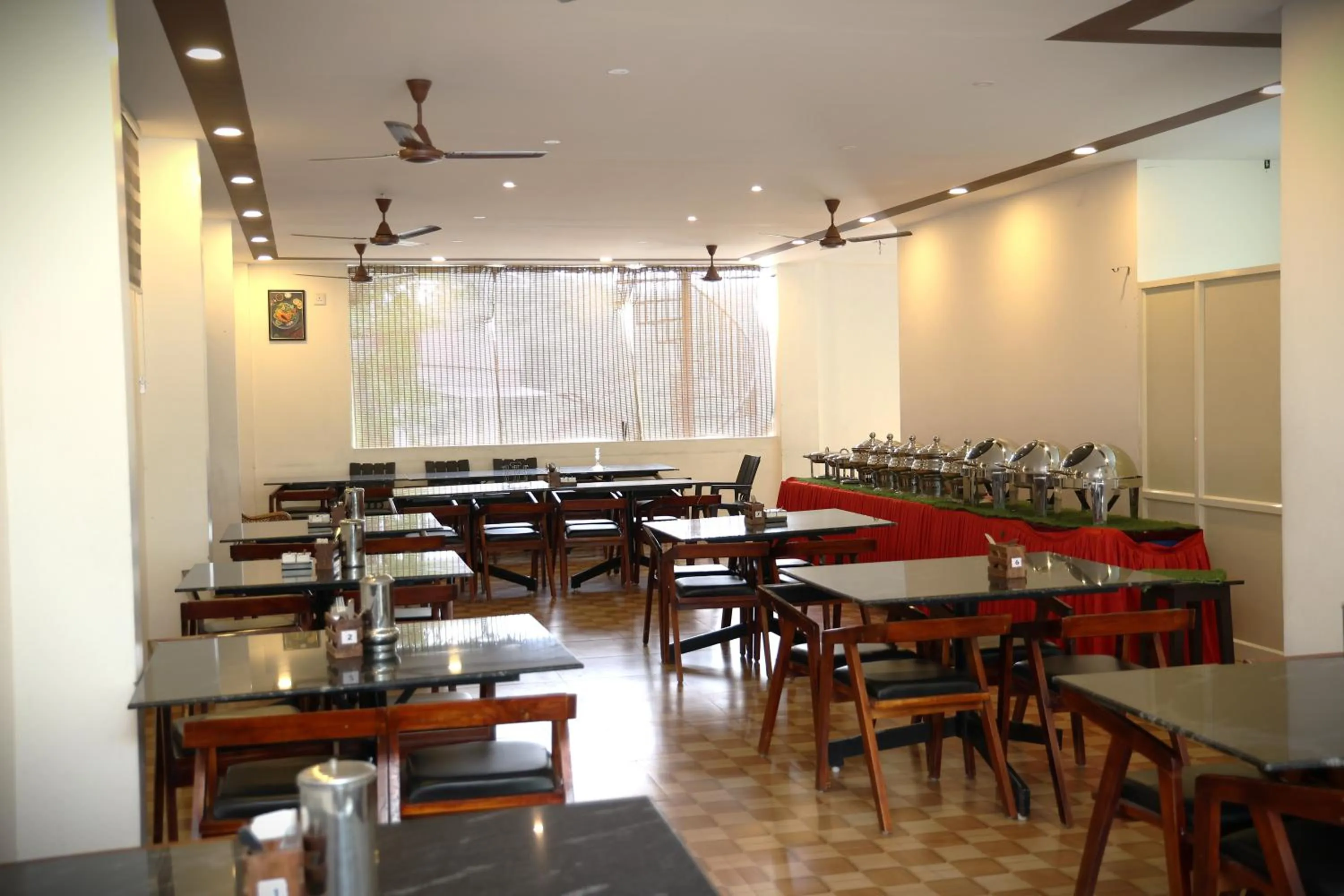 Restaurant/places to eat in Delano Residency