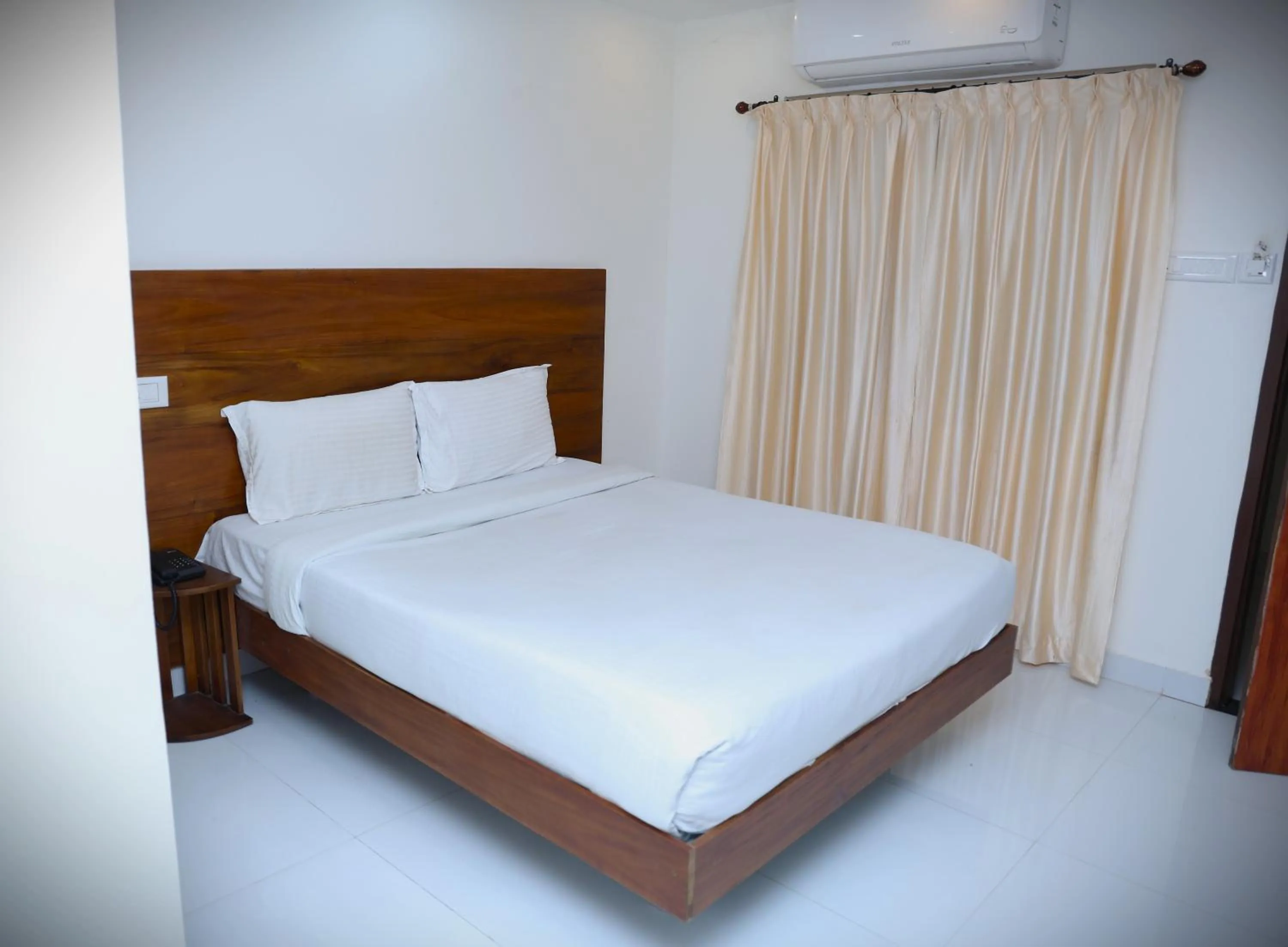 Bedroom, Bed in Delano Residency