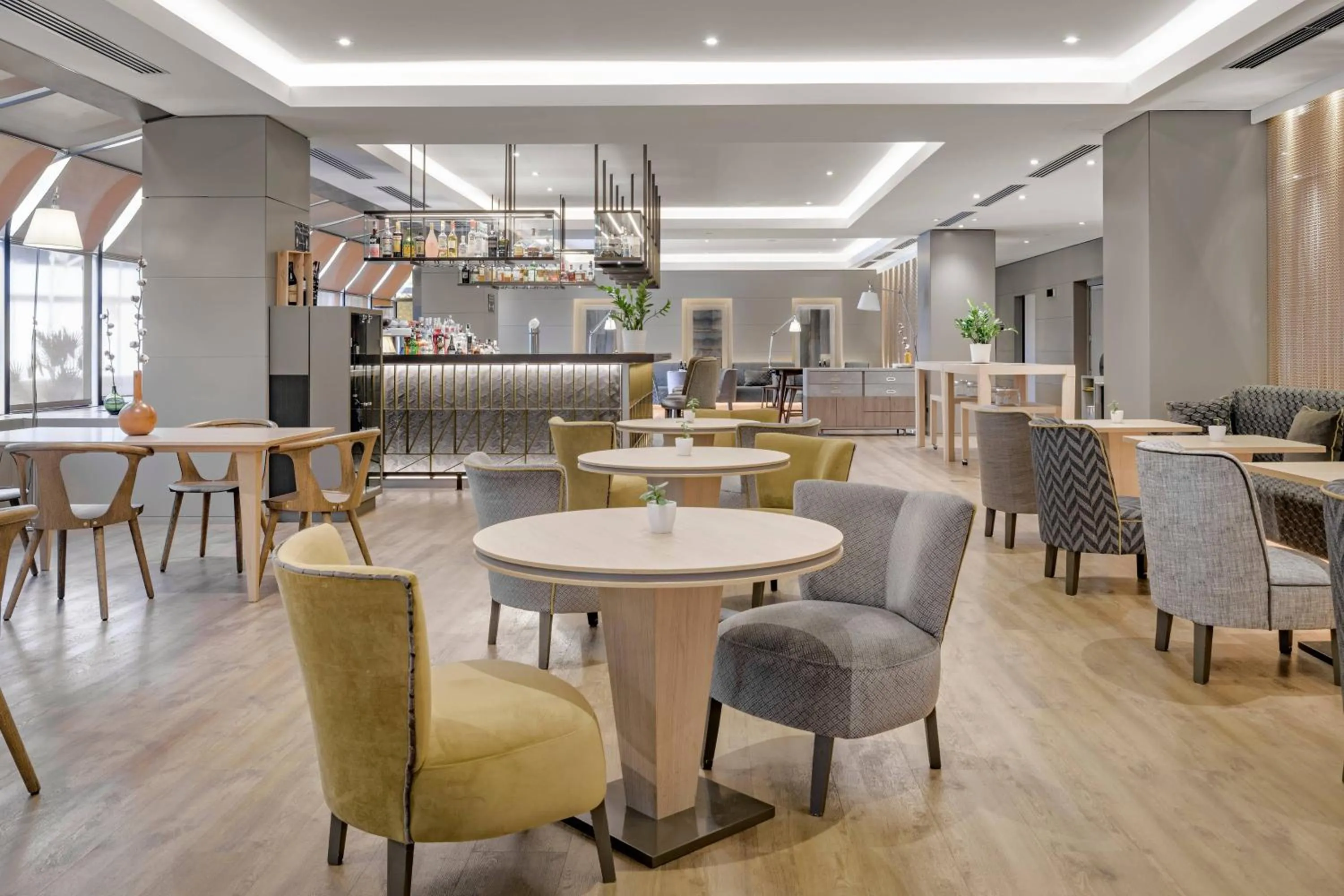 Lounge or bar in AC Hotel Genova by Marriott