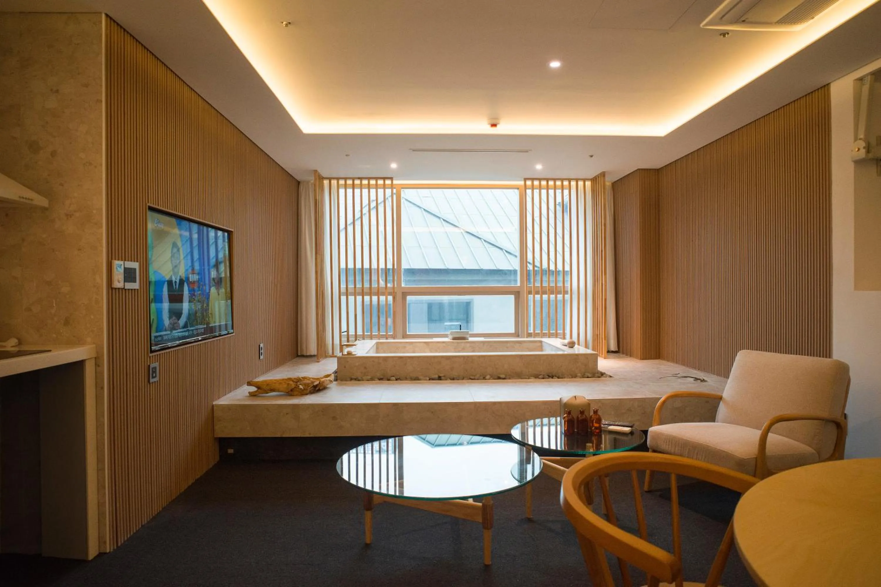 Spa and wellness centre/facilities, Seating Area in UH Suite The Myeongdong