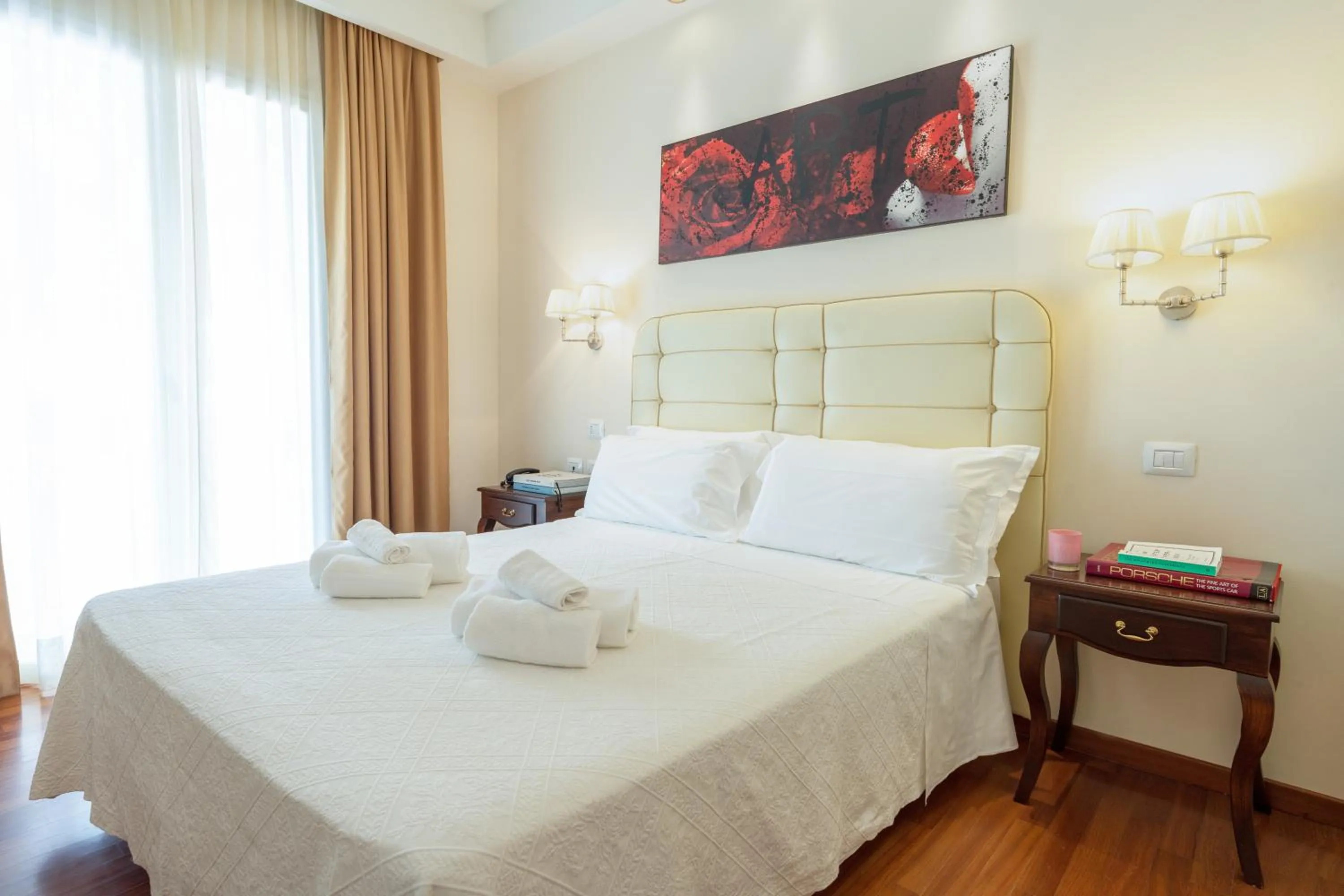 Photo of the whole room, Bed in M House Art Hotel