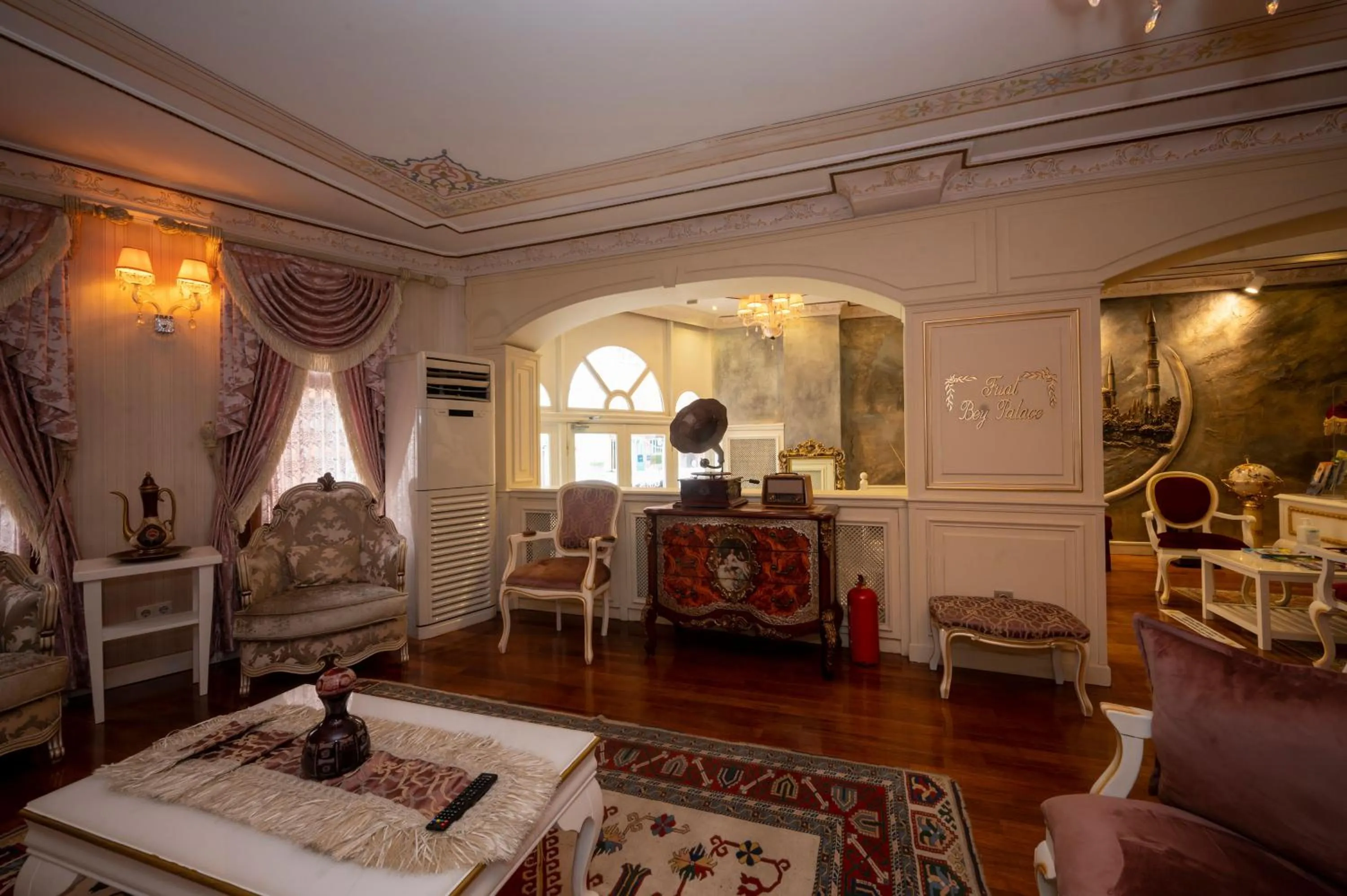 Lobby or reception in Fuat Bey Palace Hotel & Spa