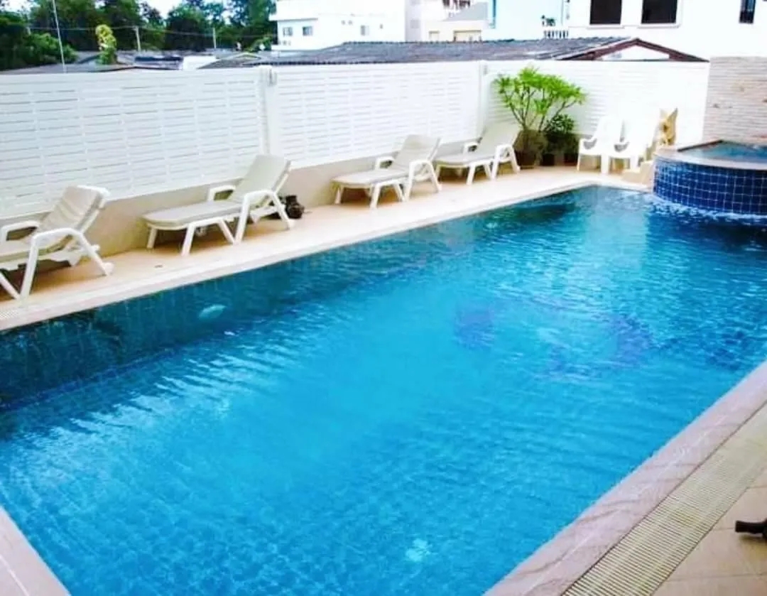 โรงแรมสุขวิไล Sukwilai Hotel