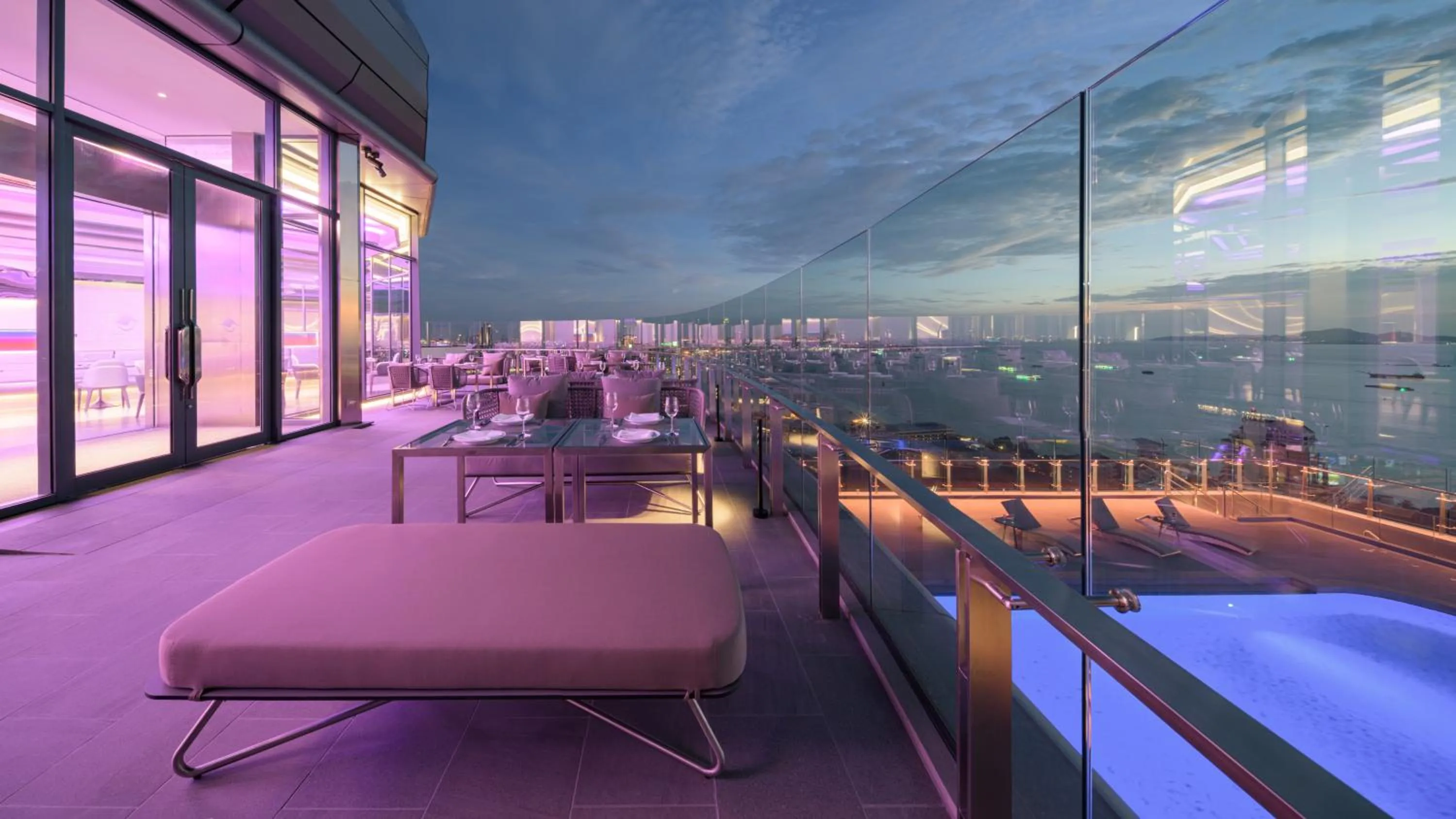 Restaurant/places to eat in Grande Centre Point Space Pattaya