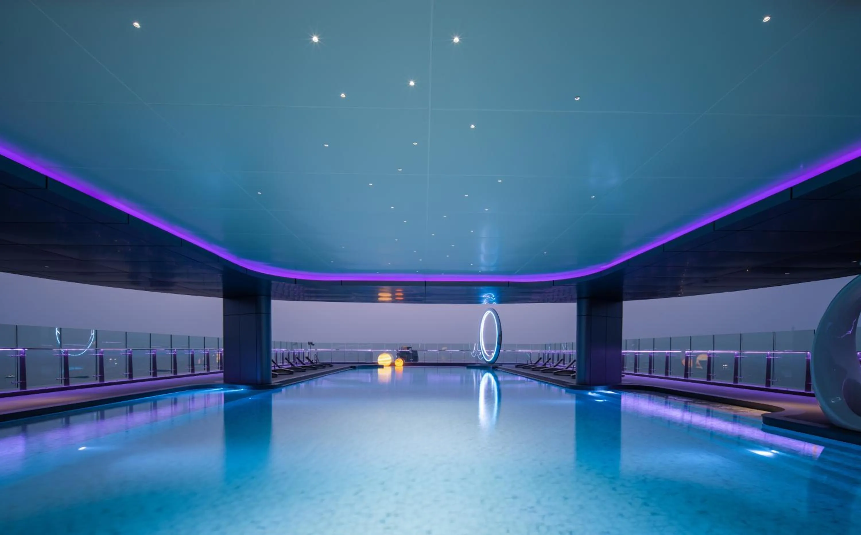 Swimming pool in Grande Centre Point Space Pattaya