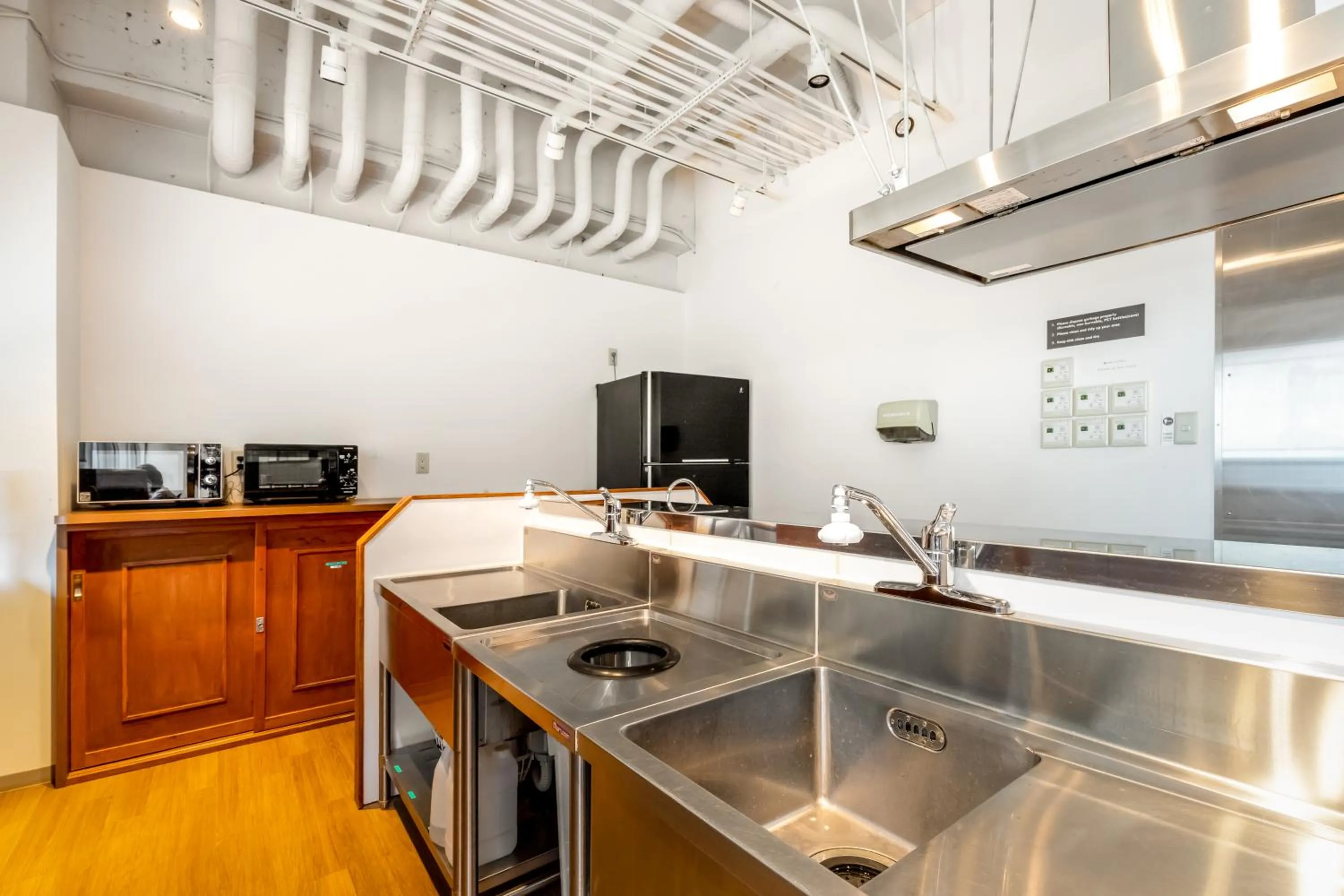 Kitchen or kitchenette in Hostel OGK