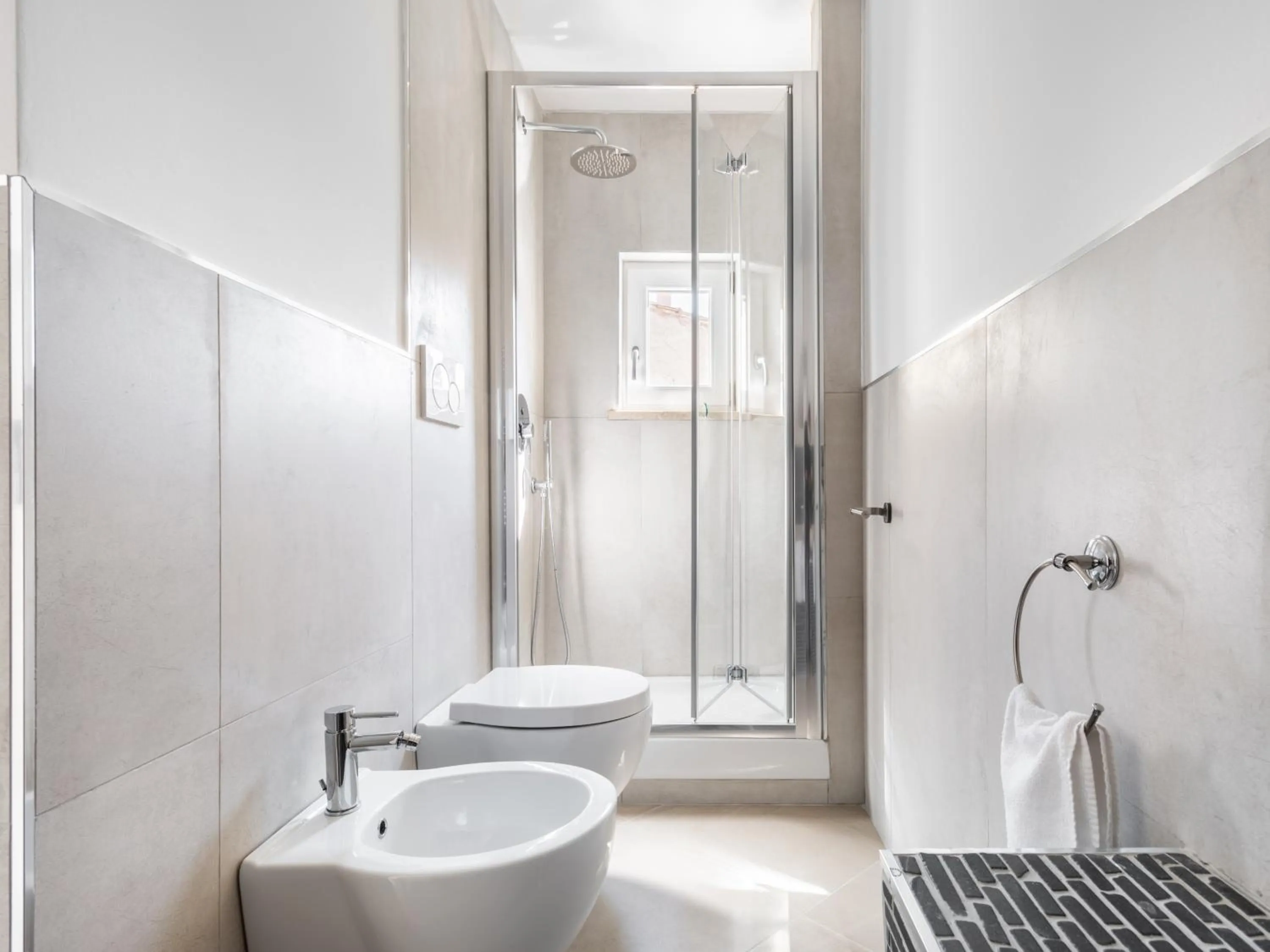 Bathroom in Numa Rome Tullo