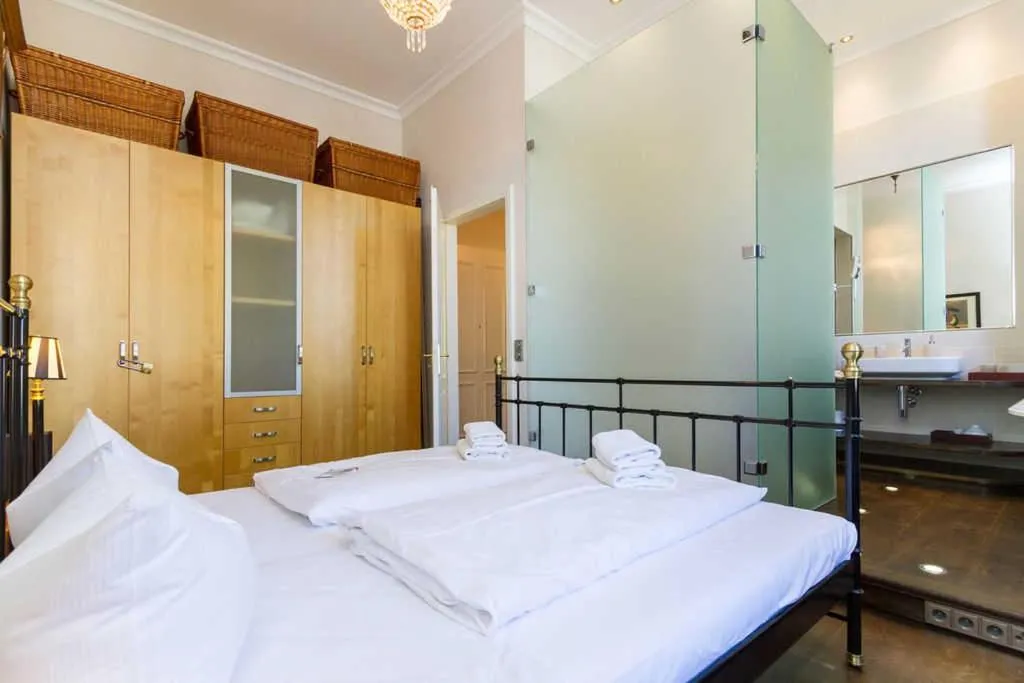 View (from property/room), Bed in Villa Hintze App 06