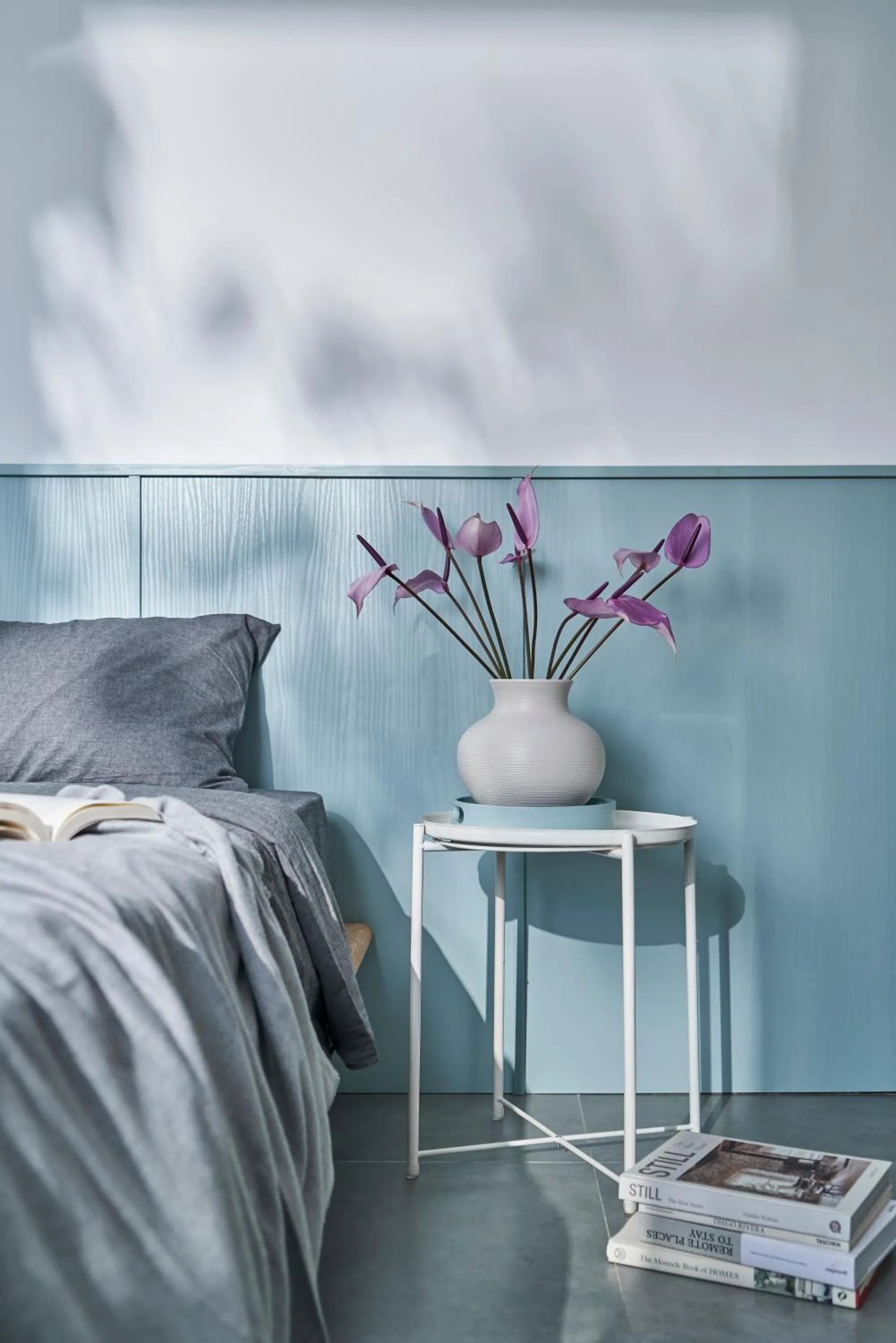 Bed in M Village Living Trần Não