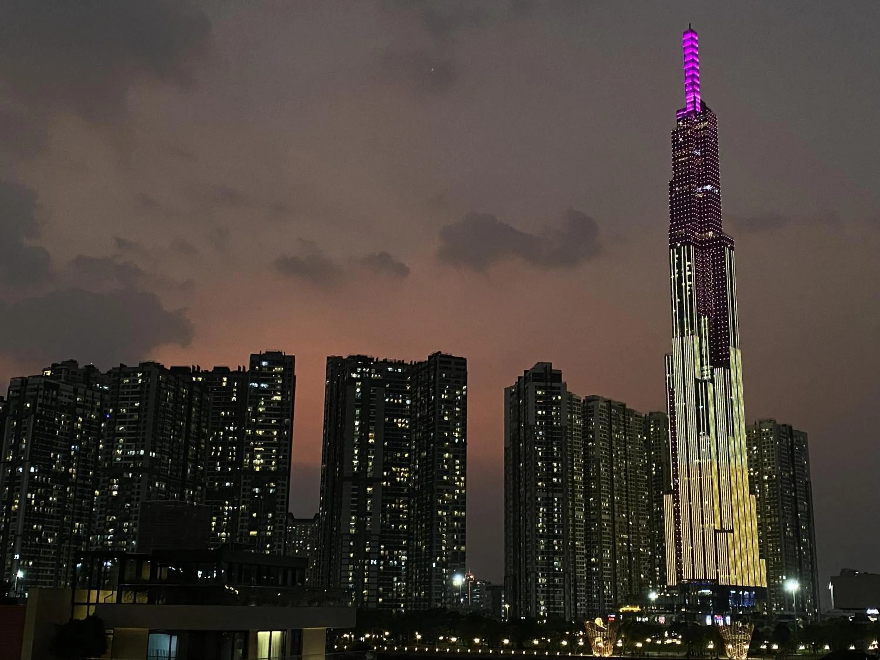 Neighbourhood in M Village Living Trần Não