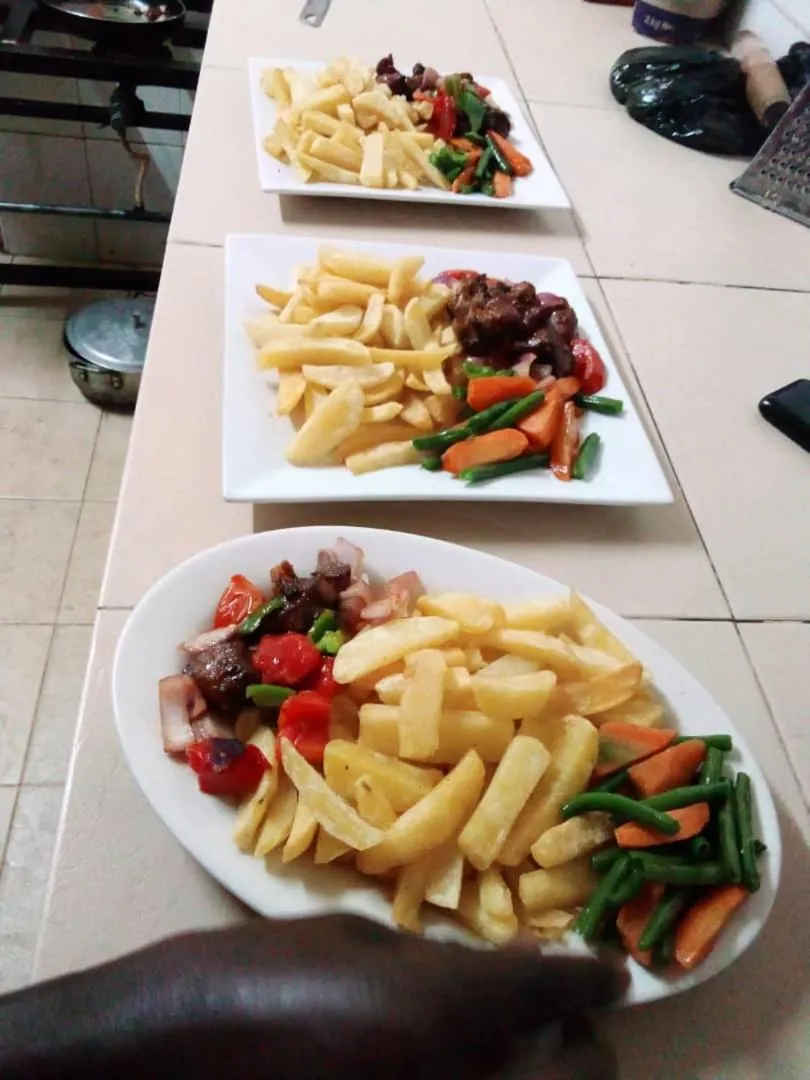 Food and drinks in Richy Hotels and Safaris