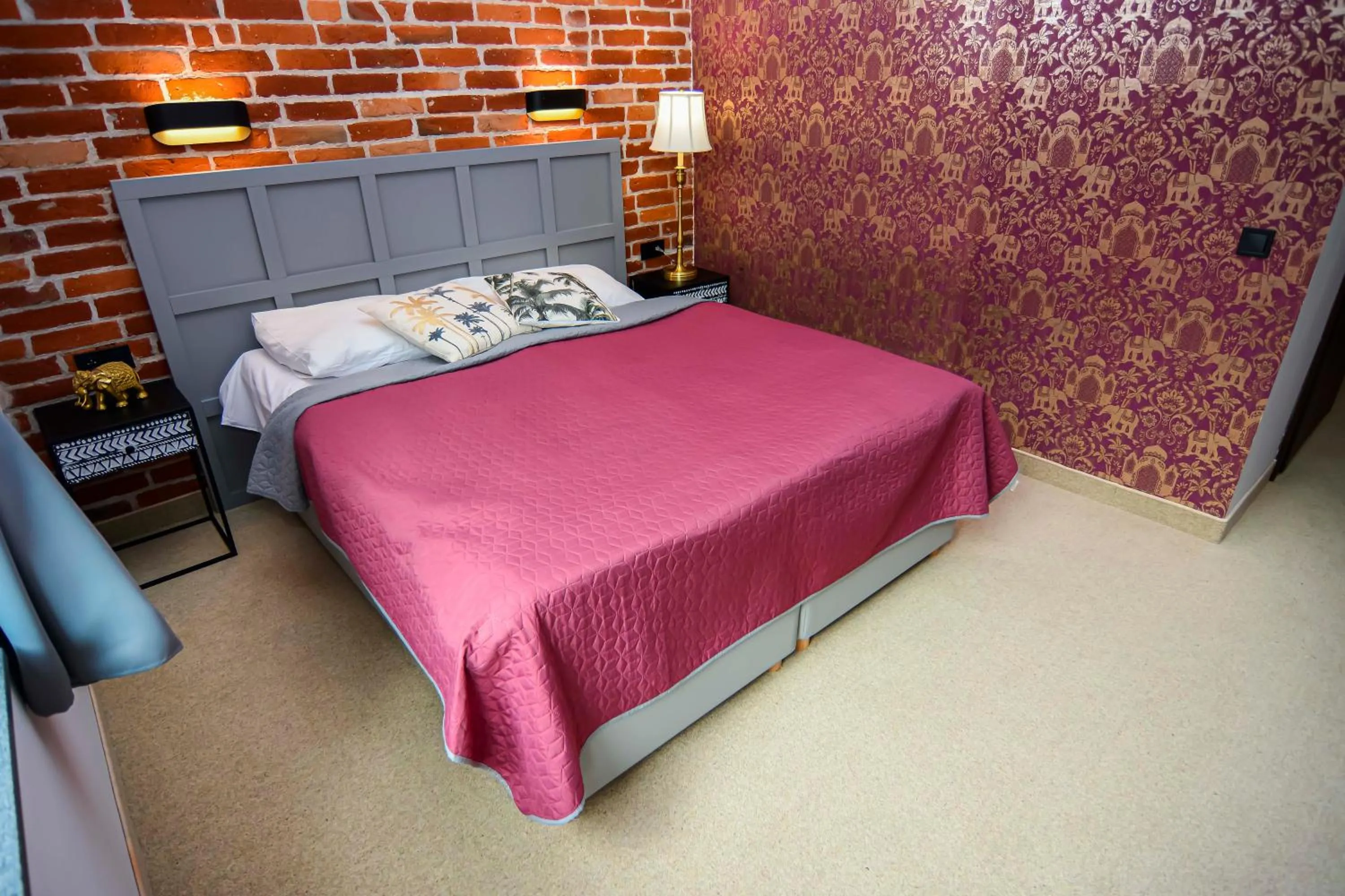 Bed in Willa Kashmir