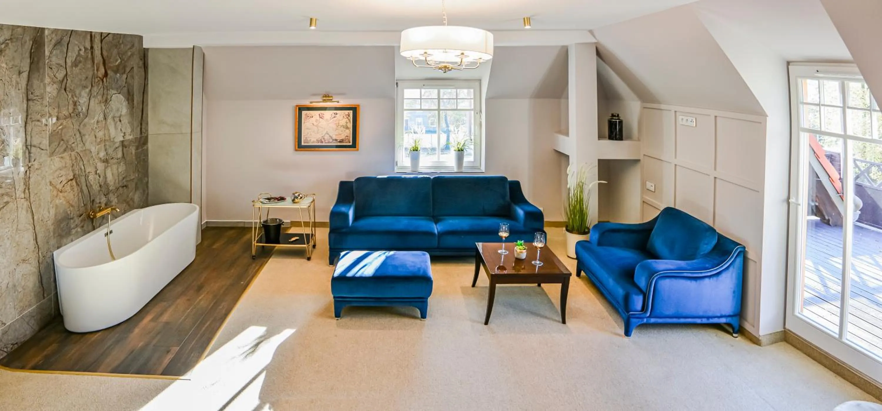 Seating area in Willa Kashmir