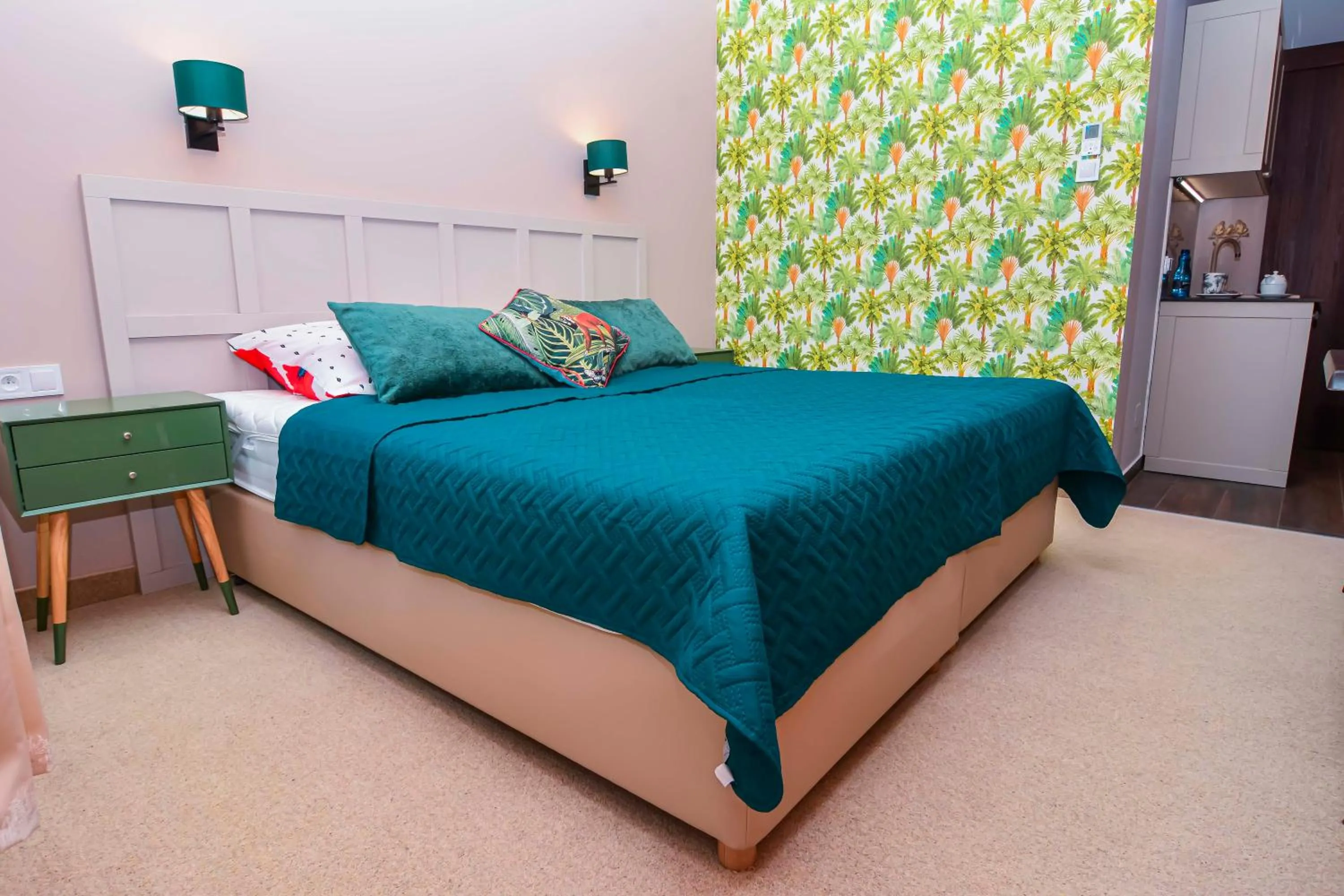 Bed in Willa Kashmir