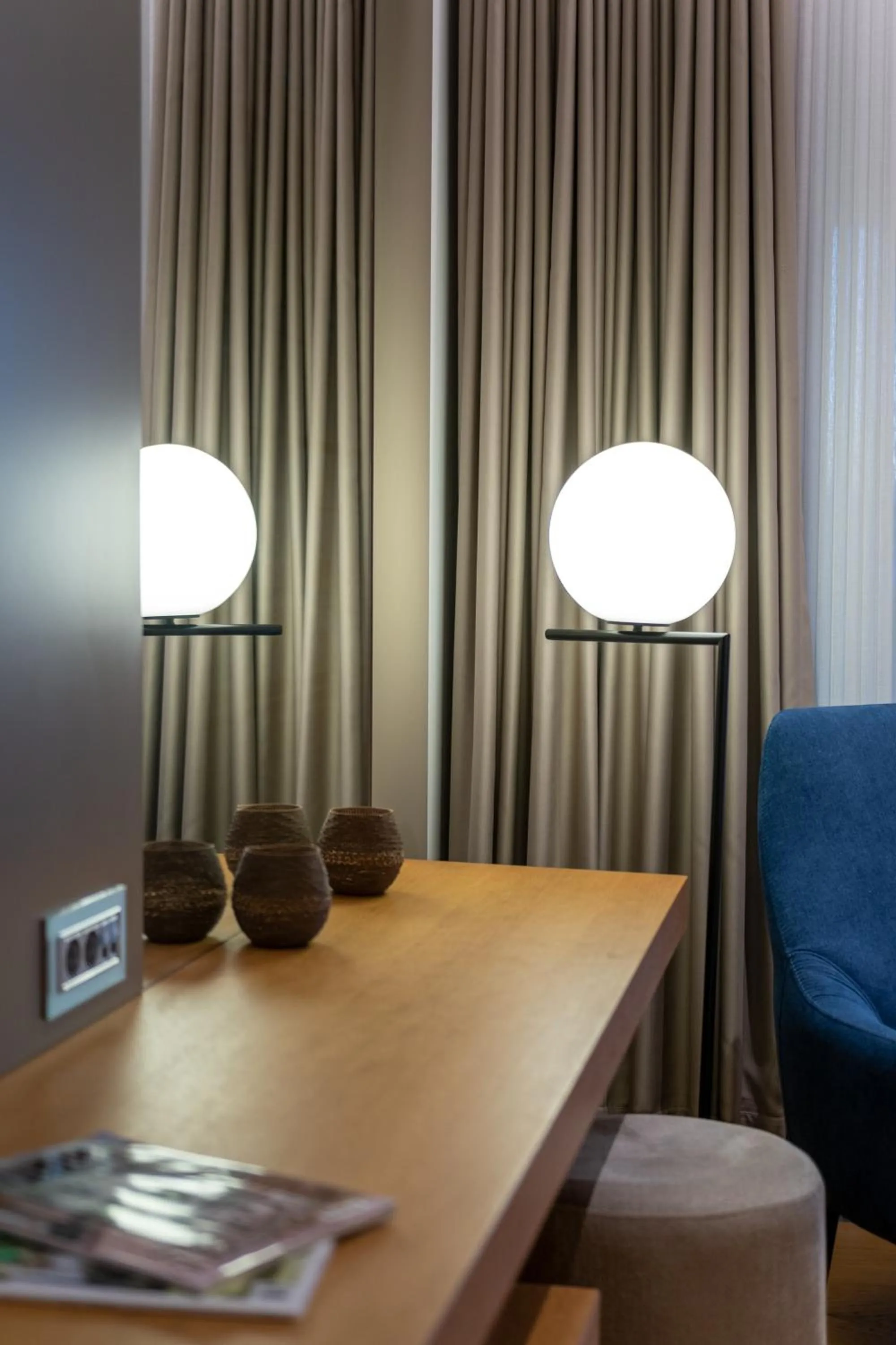 Seating area in Hiddenbay Teos Hotel