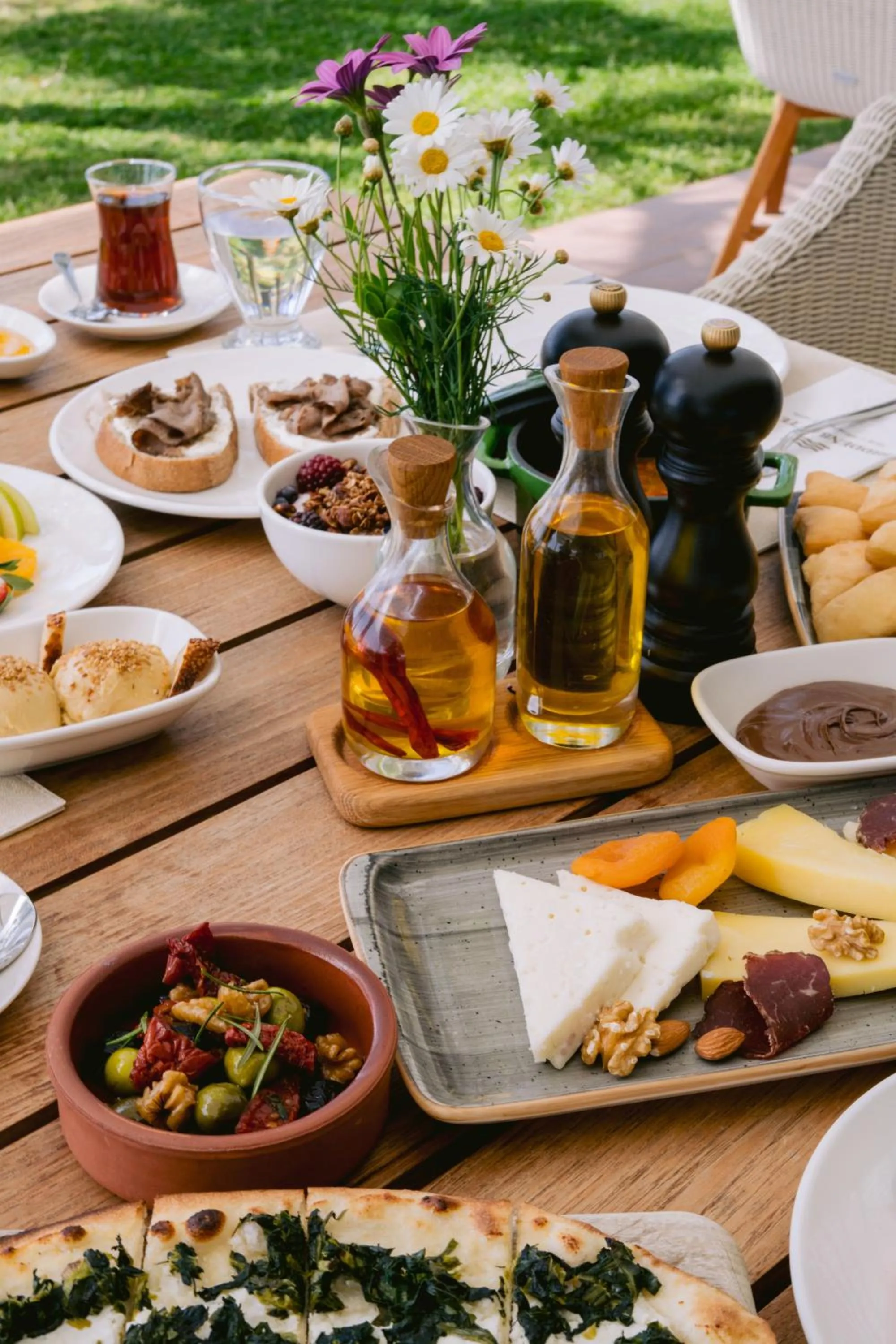 Restaurant/places to eat in Hiddenbay Teos Hotel