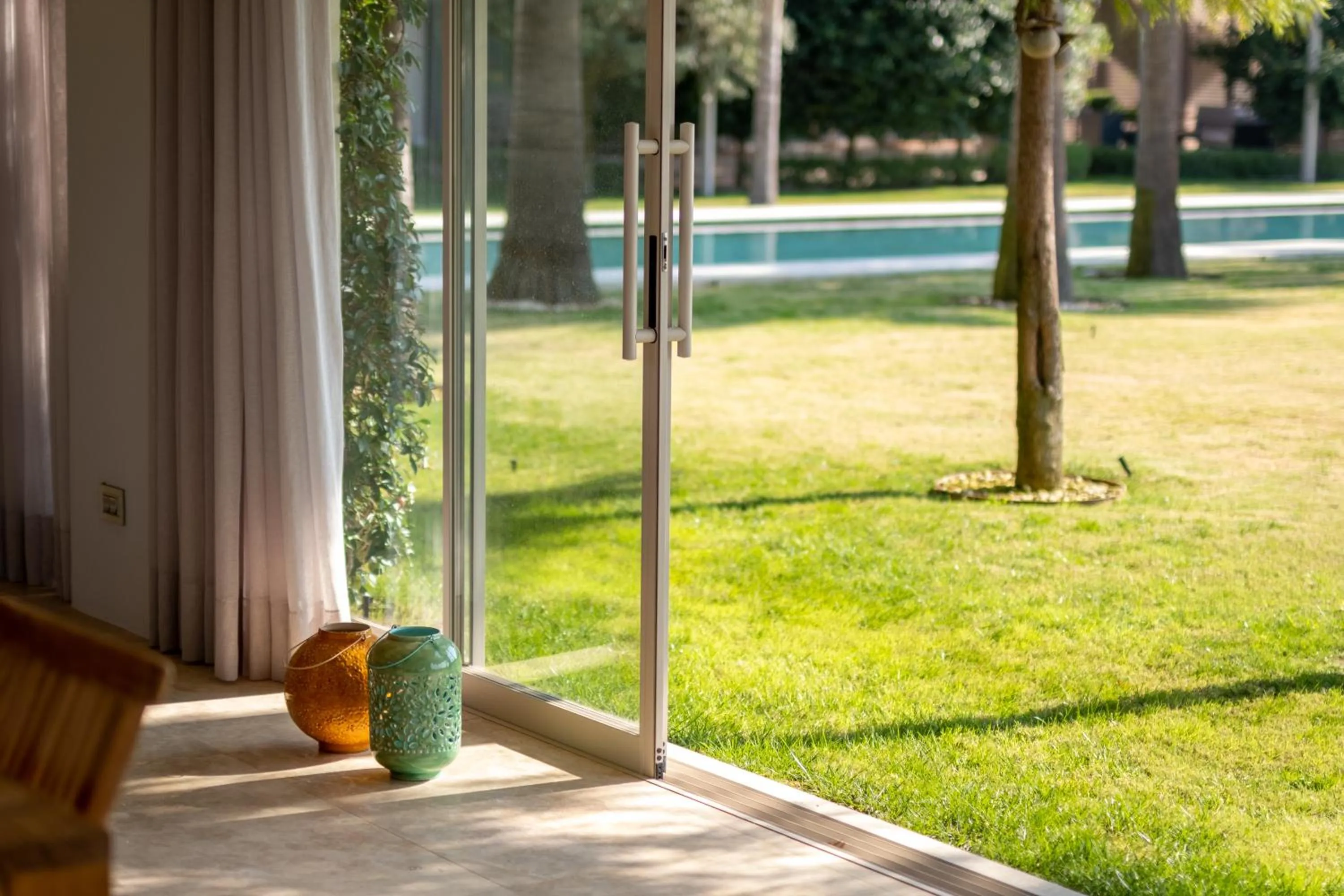 Day in Hiddenbay Teos Hotel