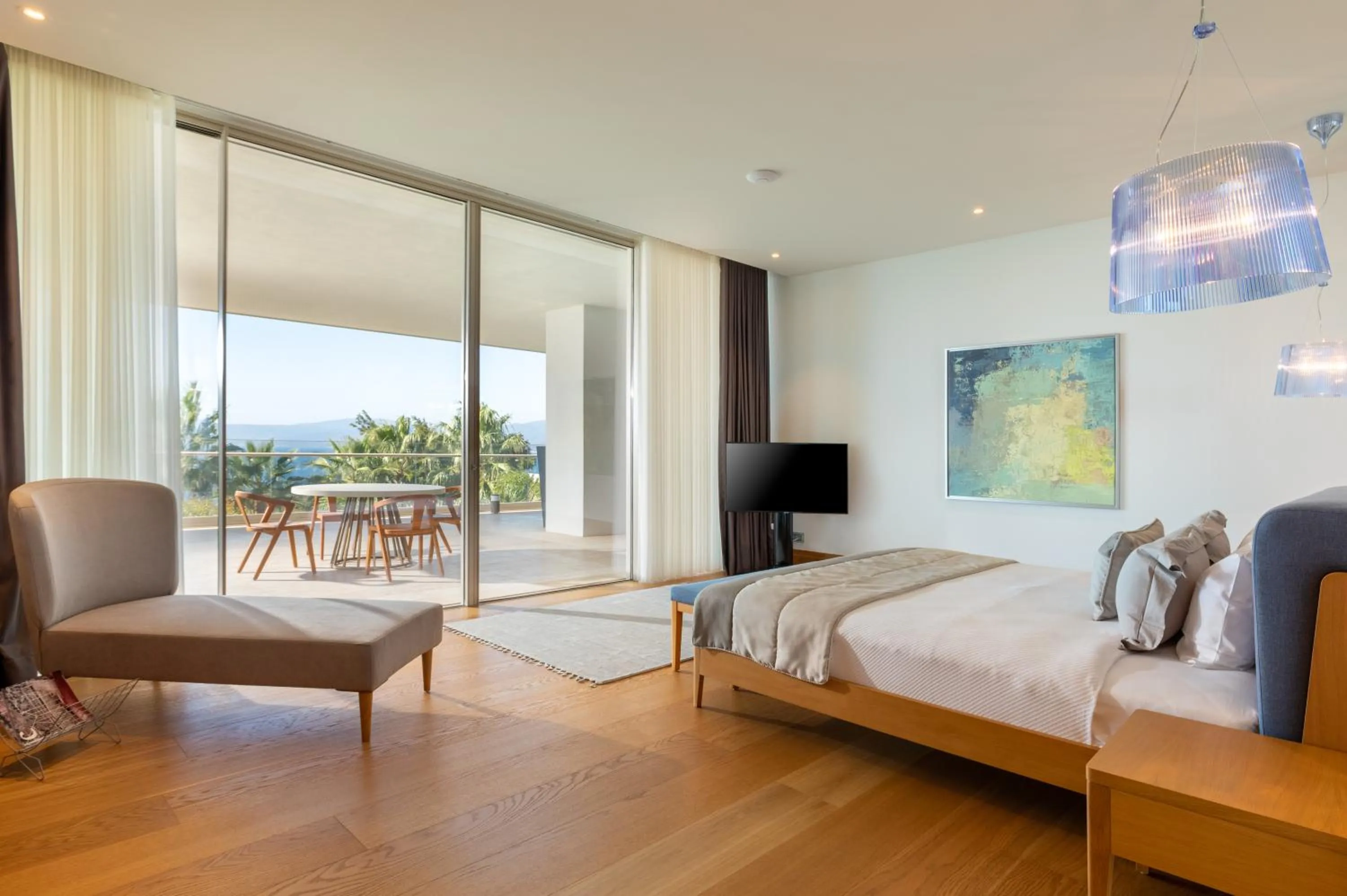 Bed in Hiddenbay Teos Hotel