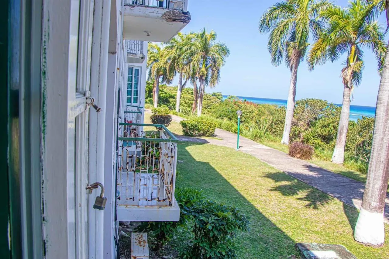 Malibu Ocean View Studio