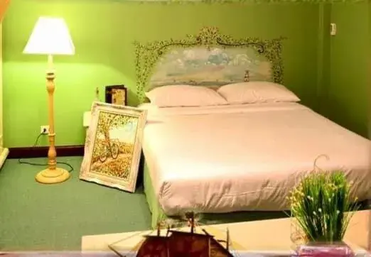 Standard Queen Room in The Colored House Jomtien Standard Queen Room in The Colored House Jomtien