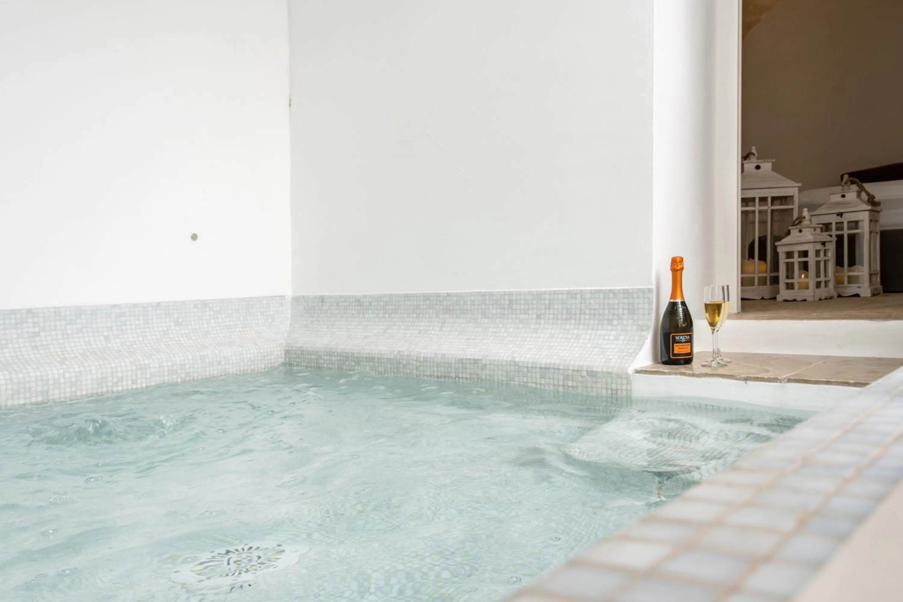 GuestHost - Palazzo Rapanà - Luxury Apt with hydromassage pool