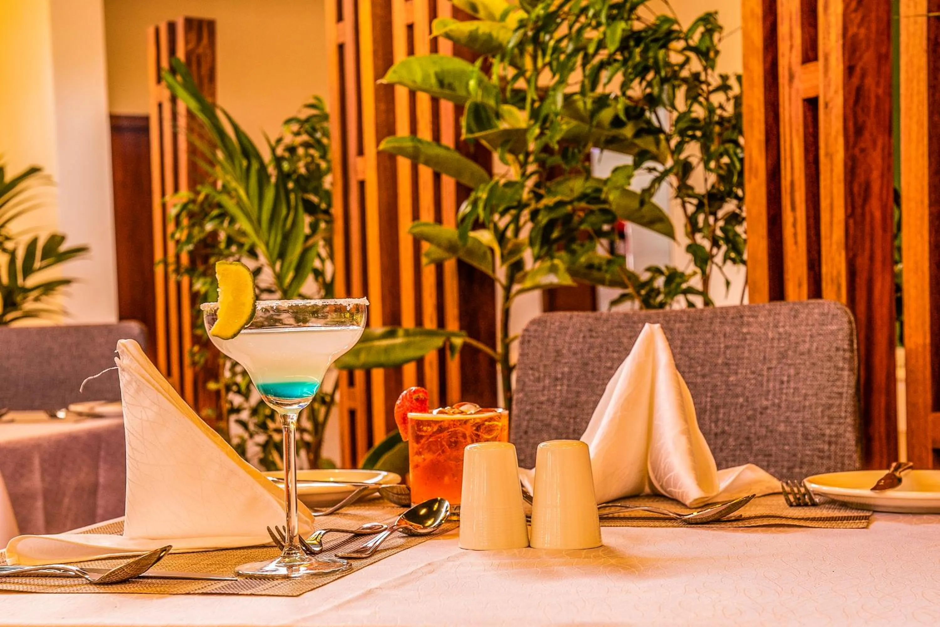 Restaurant/places to eat in Hotel Boulevard Nairobi, City Centre CBD