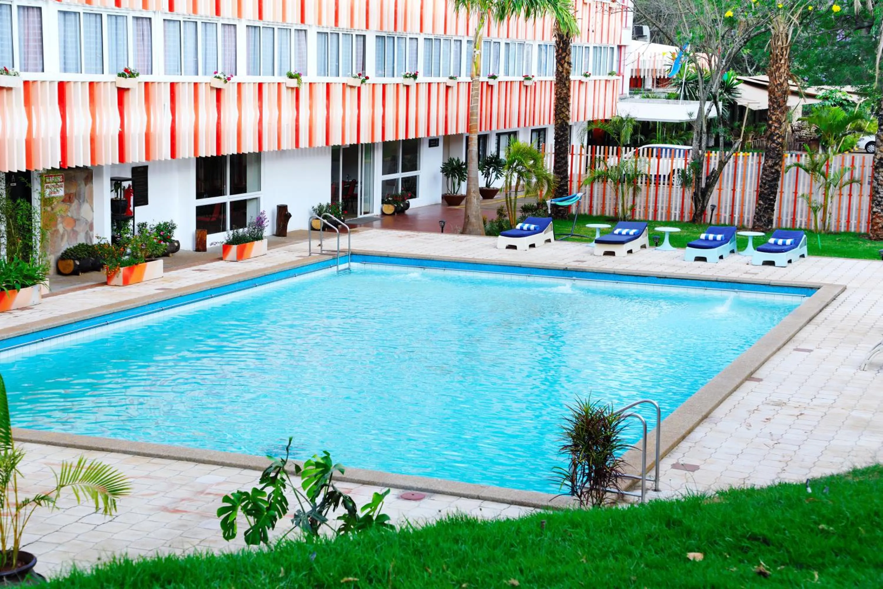Swimming pool in Hotel Boulevard Nairobi, City Centre CBD