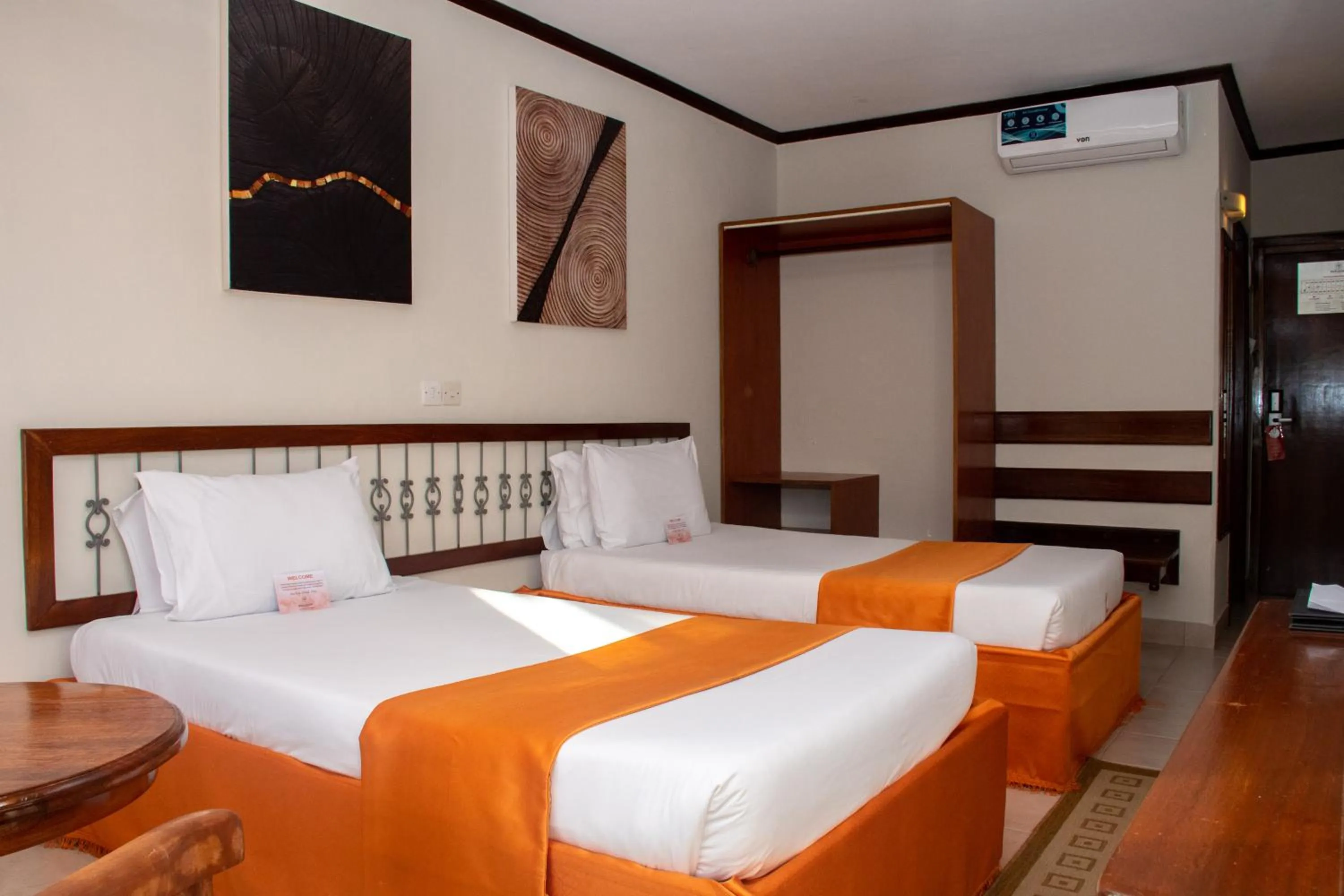 Bed in Hotel Boulevard Nairobi, City Centre CBD