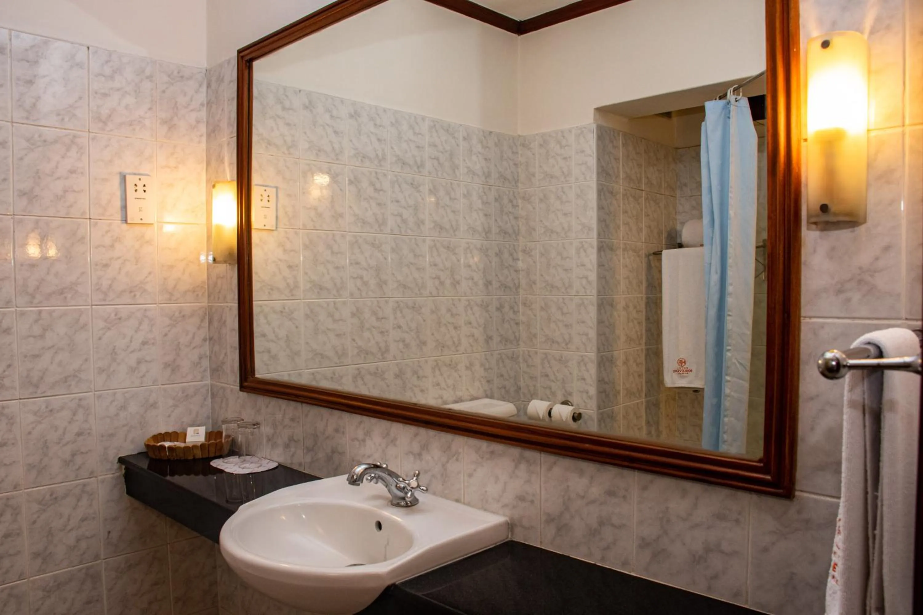 Bathroom in Hotel Boulevard Nairobi, City Centre CBD