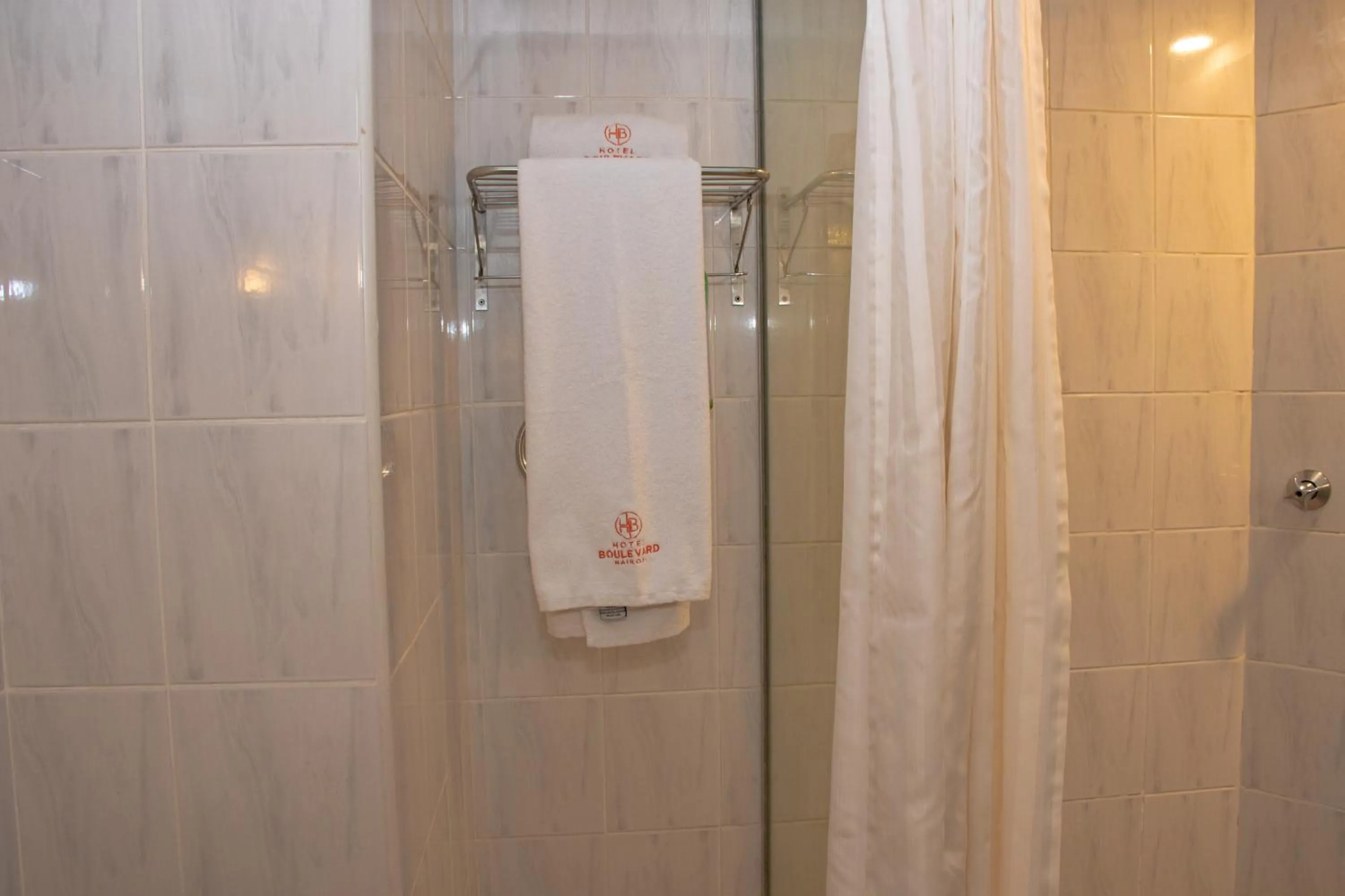 Bathroom in Hotel Boulevard Nairobi, City Centre CBD